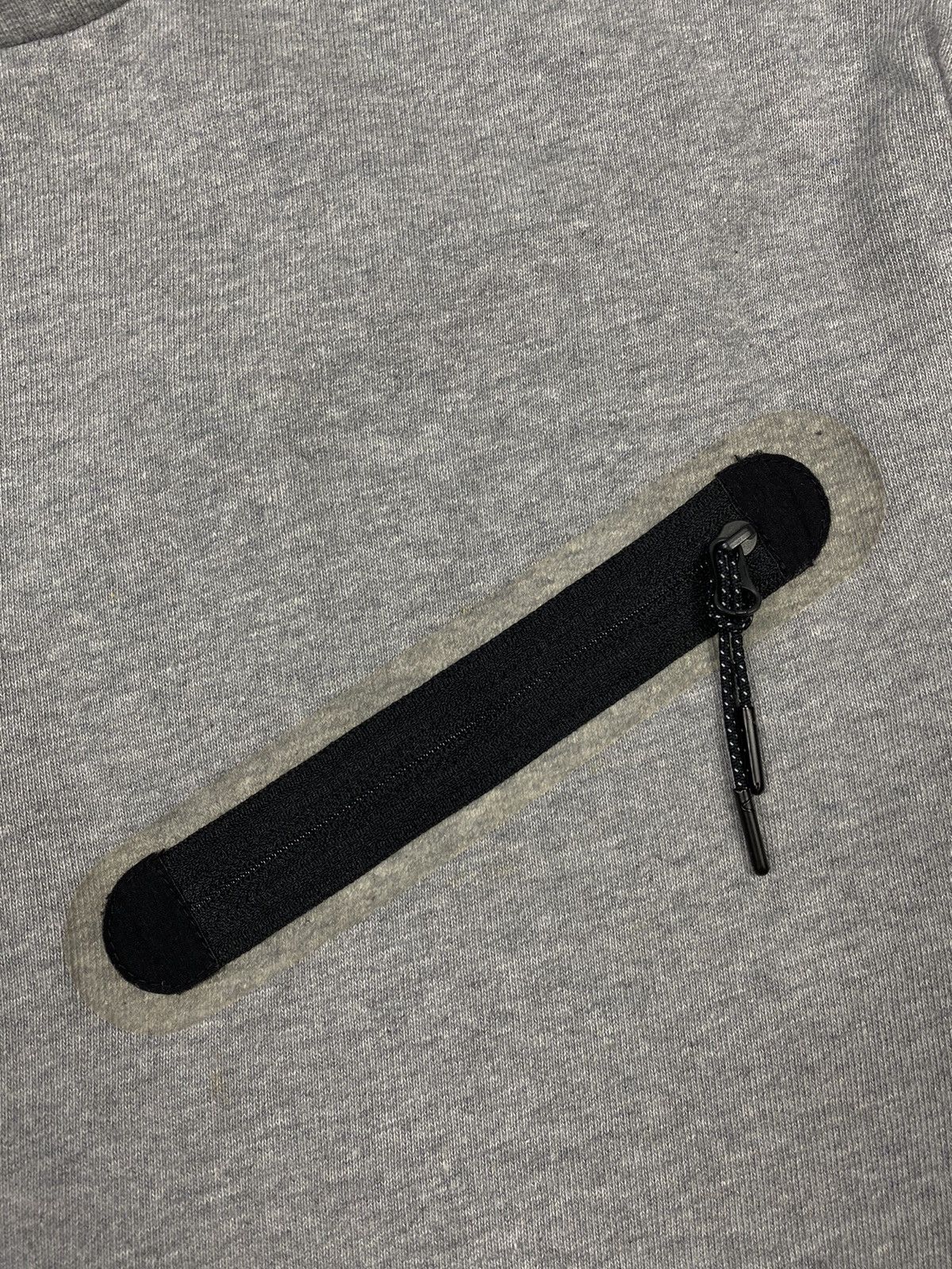 Nike Nike Tech Fleece Essentials Dri Fit Gray Drill T Shirt Size US M / EU 48-50 / 2 - 6 Thumbnail