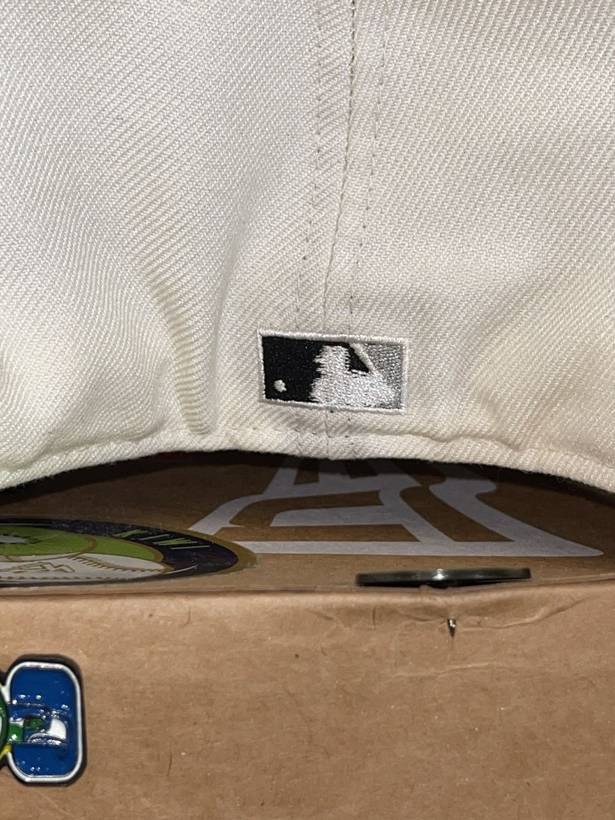Hat Club × MyFitteds × New Era 7 3/8 MyFitteds Off-White Chicago White Sox Grey UV Size 38 - 12 Thumbnail