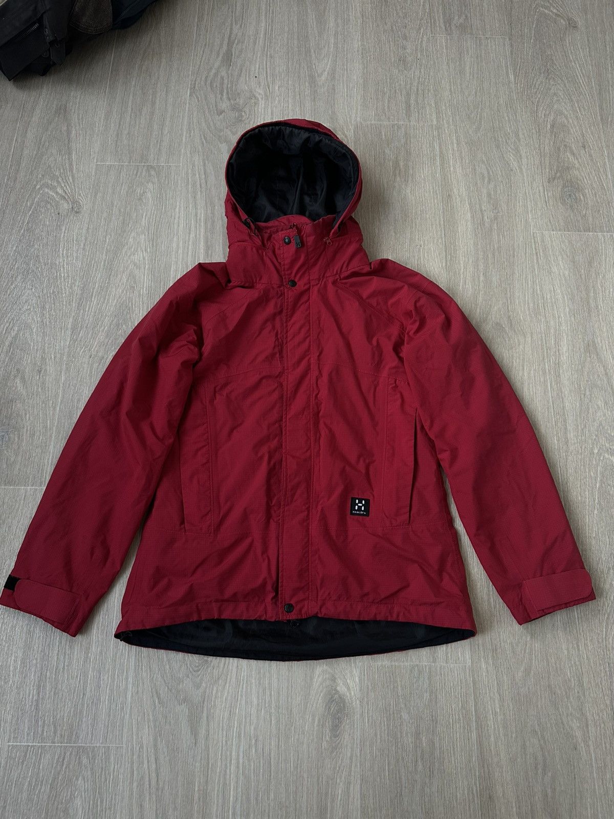 Haglofs Vintage Haglofs gore-tex jacket Size US S / EU 44-46 / 1 - 1 Thumbnail