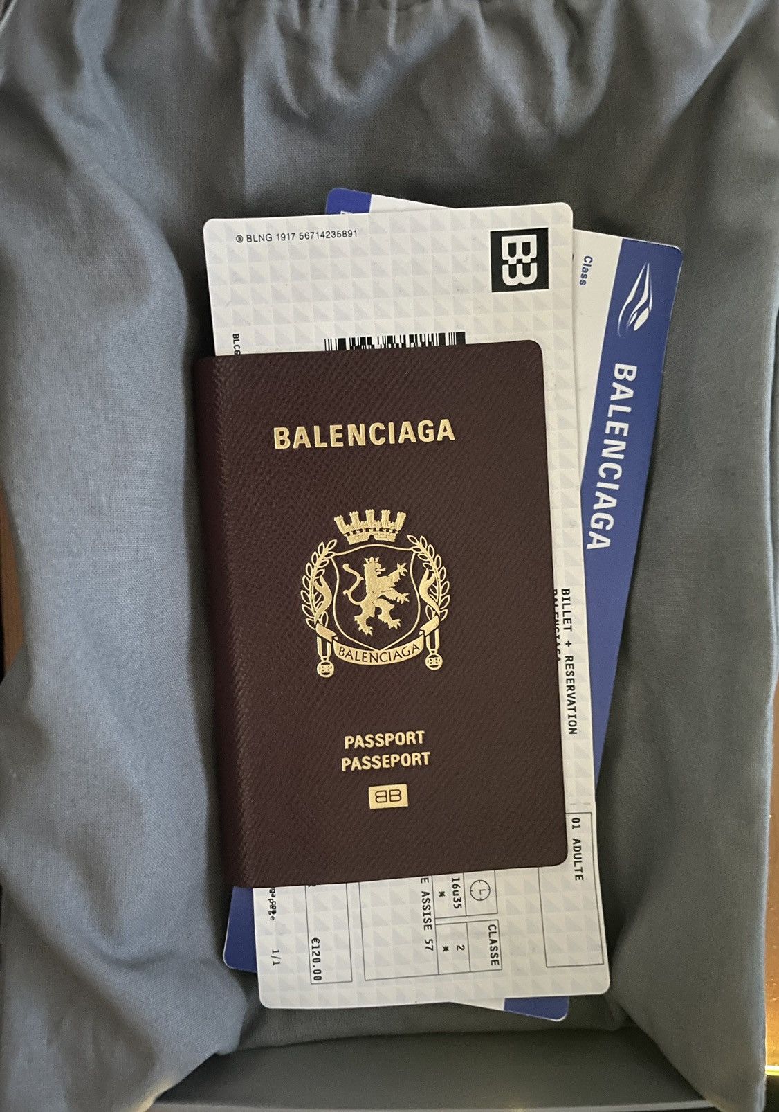 Balenciaga BALENCIAGA PASSPORT LONG WALLET 2 TICKETS IN DARK RED Size ONE SIZE - 2 Thumbnail