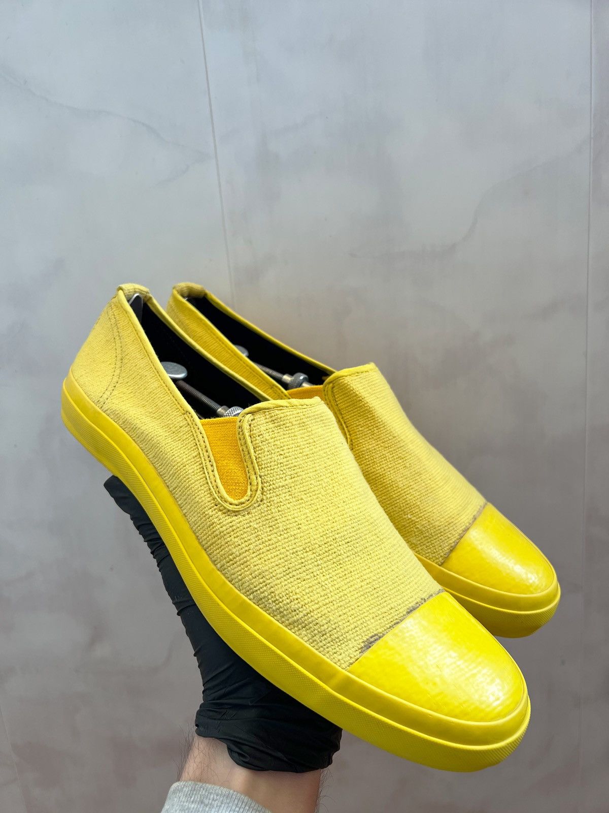 Yohji Yamamoto Yohji Yamamoto SS98 Elton John Slip-On Sneakers Size US 9 / EU 42 - 1 Thumbnail