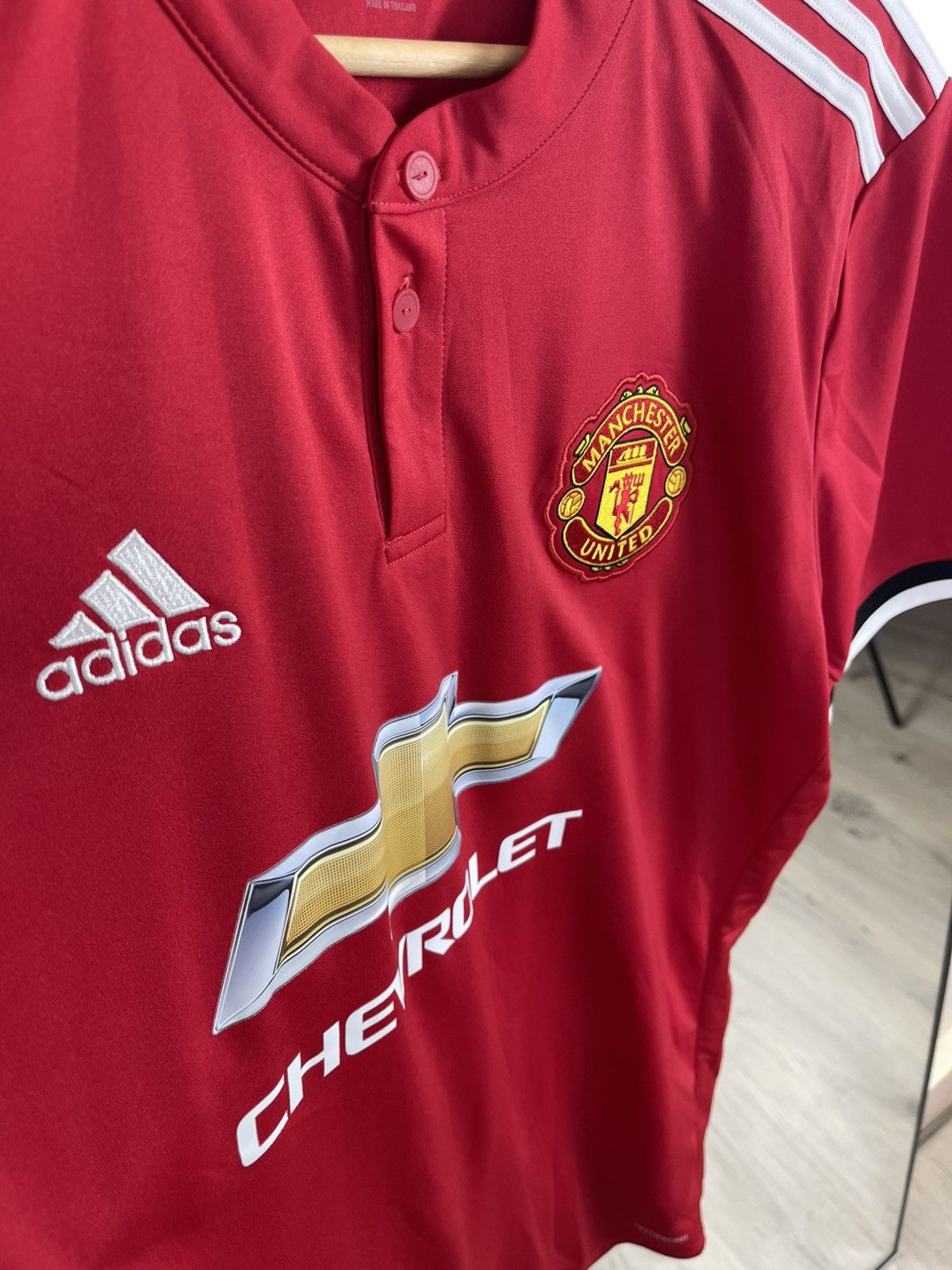 Adidas Manchester United 2017/18 Home Jersey Authentic Look Henley Size US XL / EU 56 / 4 - 6 Thumbnail
