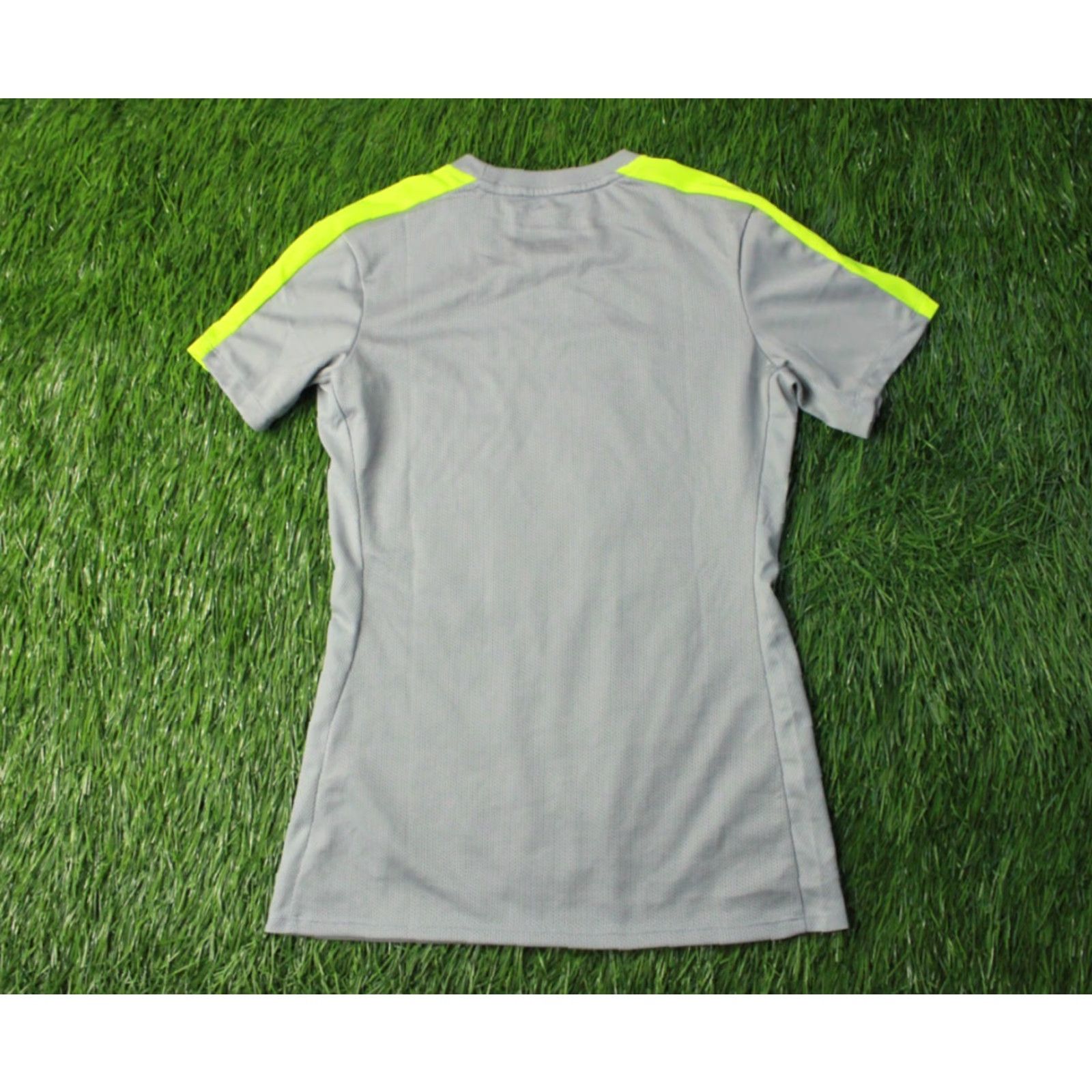 Nike NIKE Academy Dri-FIT 2023 Women Football Soccer Shirt XS Nike Academy Dri-FIT Shirt Women Football Soccer XS Size XS / US 0-2 / IT 36-38 - 7 Thumbnail