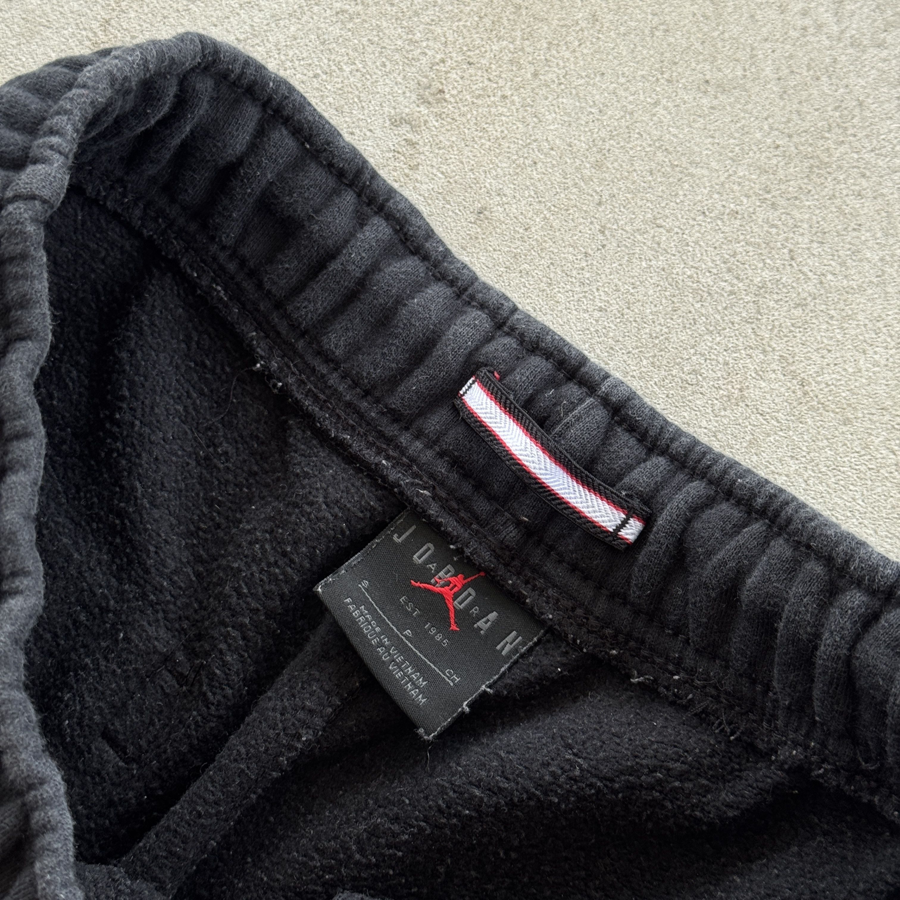 Jordan Brand Jordan Flight Black Fleece Sweatpants Jumpman Logo Small Size US 30 / EU 46 - 5 Thumbnail