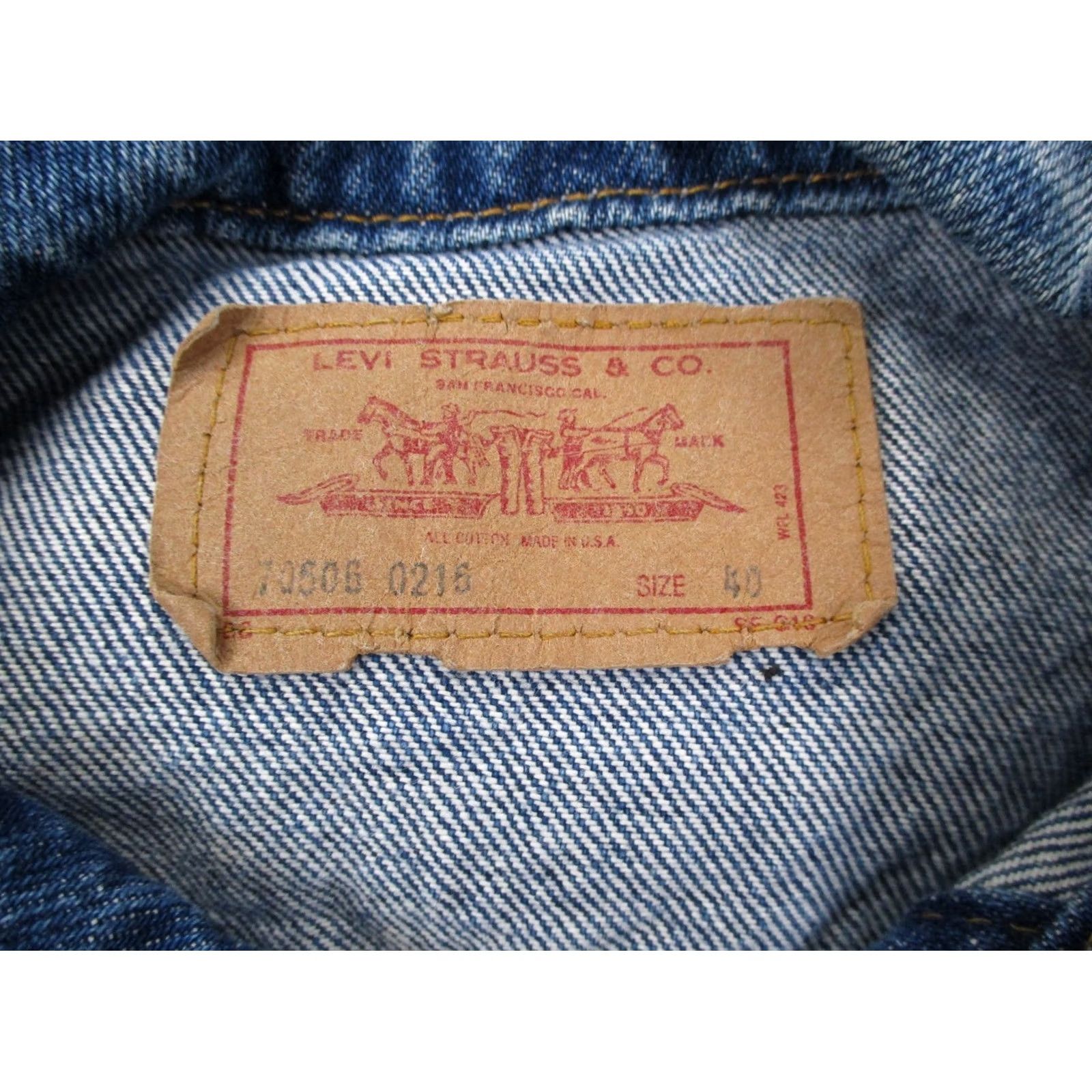 Levi's VINTAGE Levi's Jacket Mens 40 Blue Denim Trucker 70506 Red Tab 90s USA Denim Jacket Mens 40 Blue Size US 40 / EU 56 - 7 Thumbnail