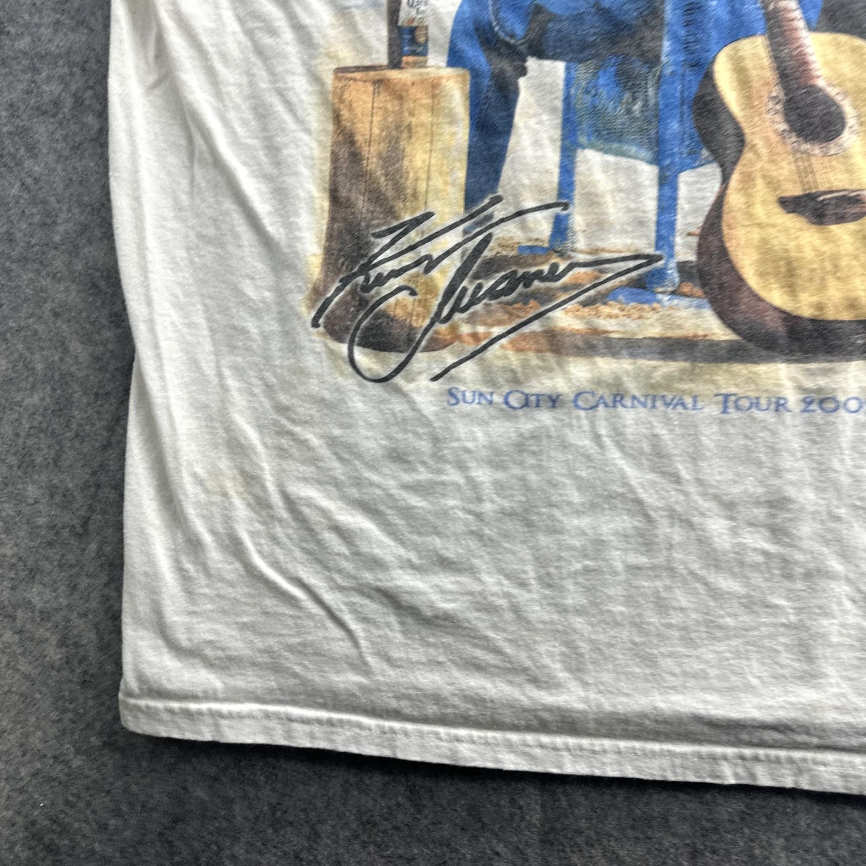Hanes Kenny Chesney Corona Extra Concert T-Shirt Mens Large White Graphic 2009 Sun City Carnival Tour Size US L / EU 52-54 / 3 - 5 Thumbnail