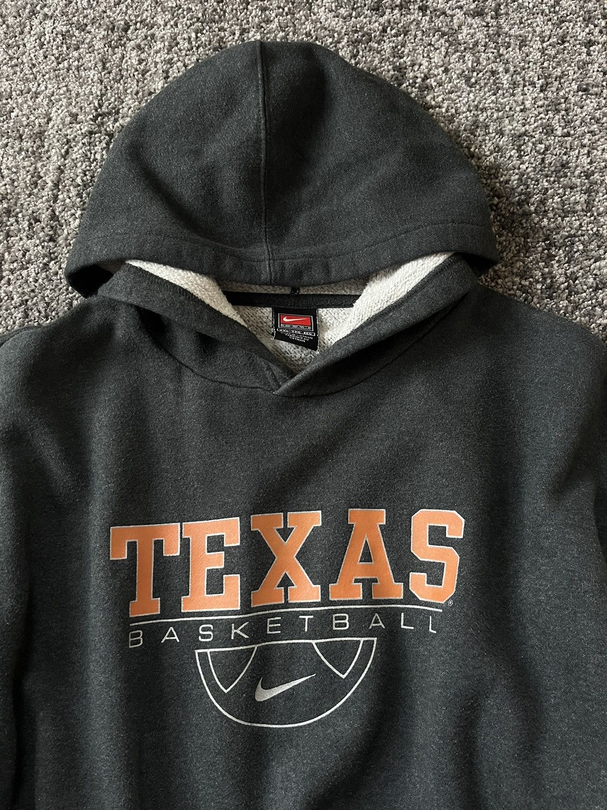 Nike × Vintage Vintage 90’s Nike Team Texas Basketball Baggy Hoodie Size US XXL / EU 58 / 5 - 6 Thumbnail