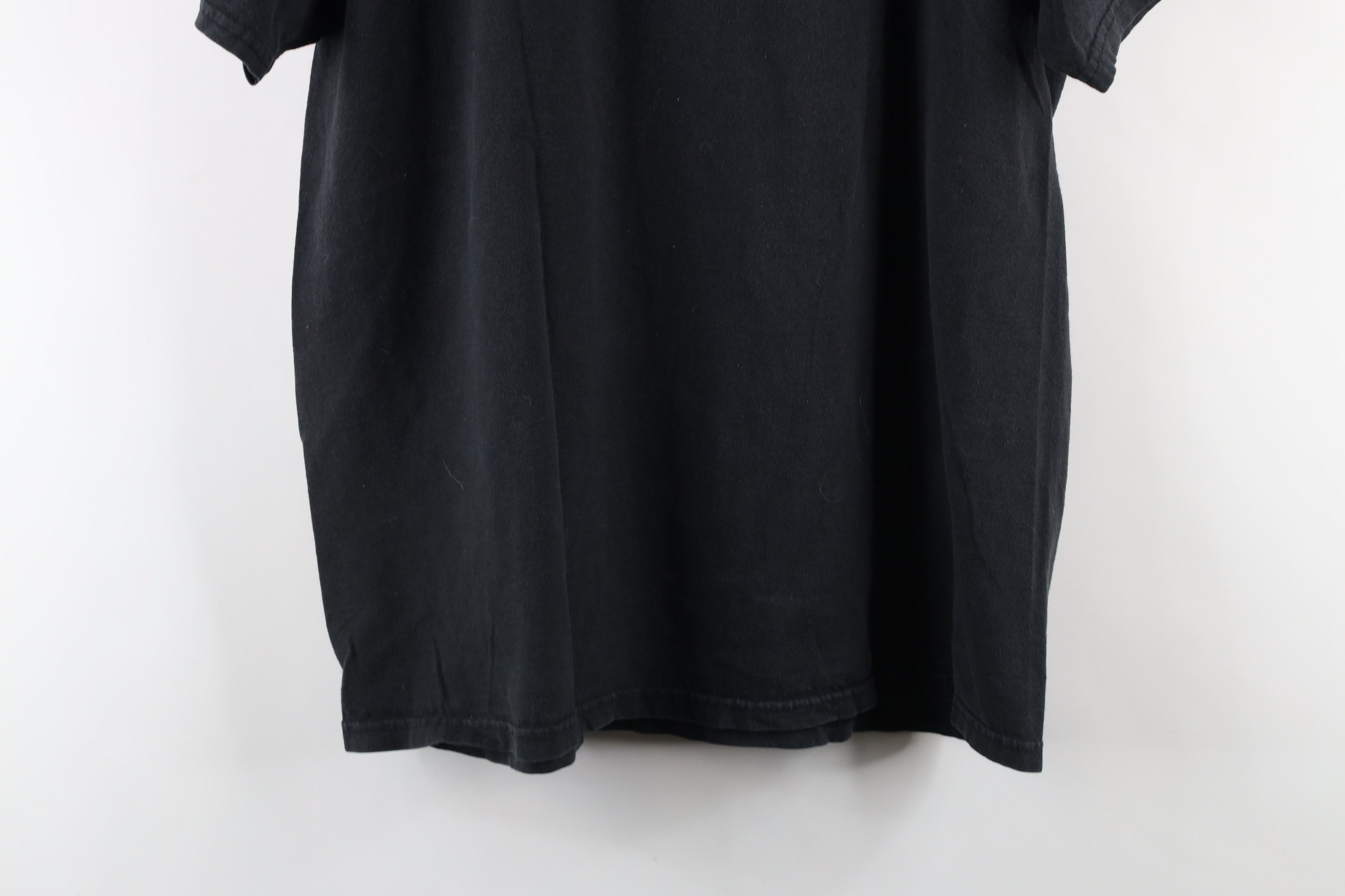 Vintage Vintage NASCAR Spell Out Dale Earnhardt Racing T-Shirt Black Size US L / EU 52-54 / 3 - 11 Thumbnail