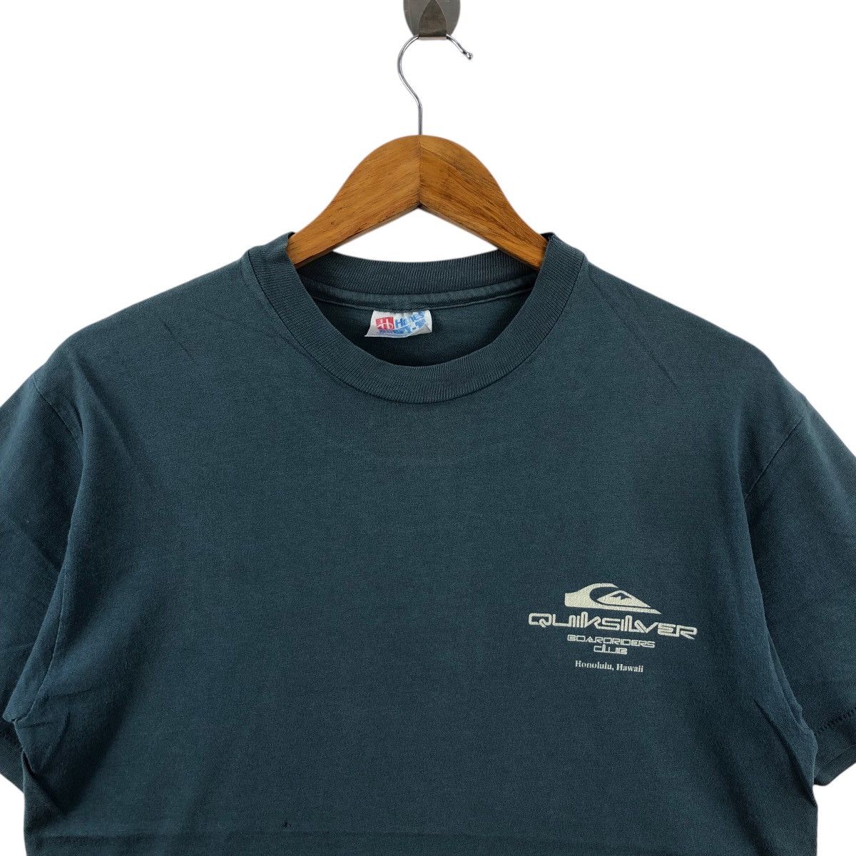Quiksilver × Vintage Vintage 90s QUIKSILVER Hanes Tag Tee Shirt Surfing Style Size US M / EU 48-50 / 2 - 2 Thumbnail