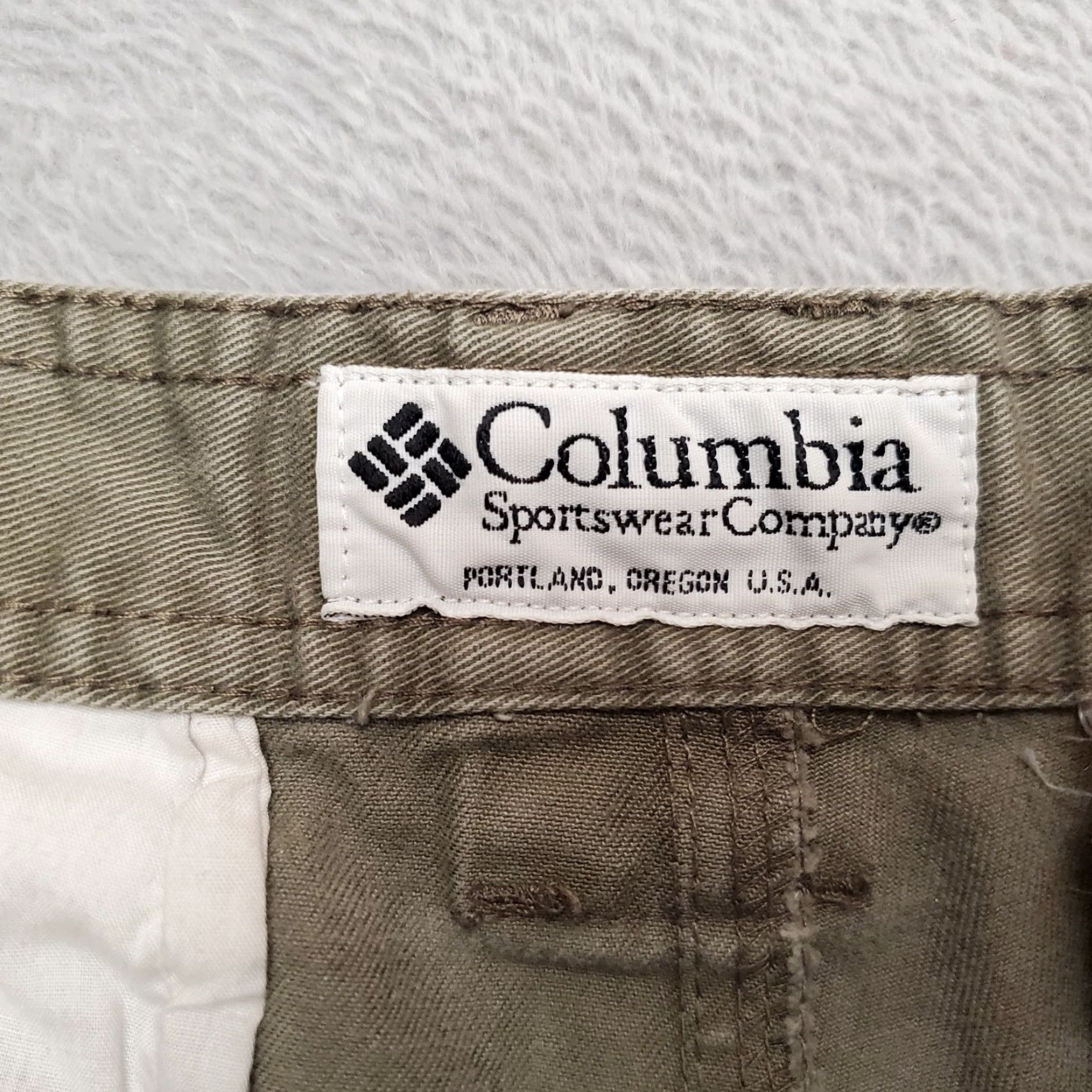 Vintage Columbia Cargo Shorts Men 36 Green Flat Front Twill Outdoors Casual Hike Cotton Pocketed Belt Loops Zip Front Size US 36 / EU 52 - 2 Thumbnail