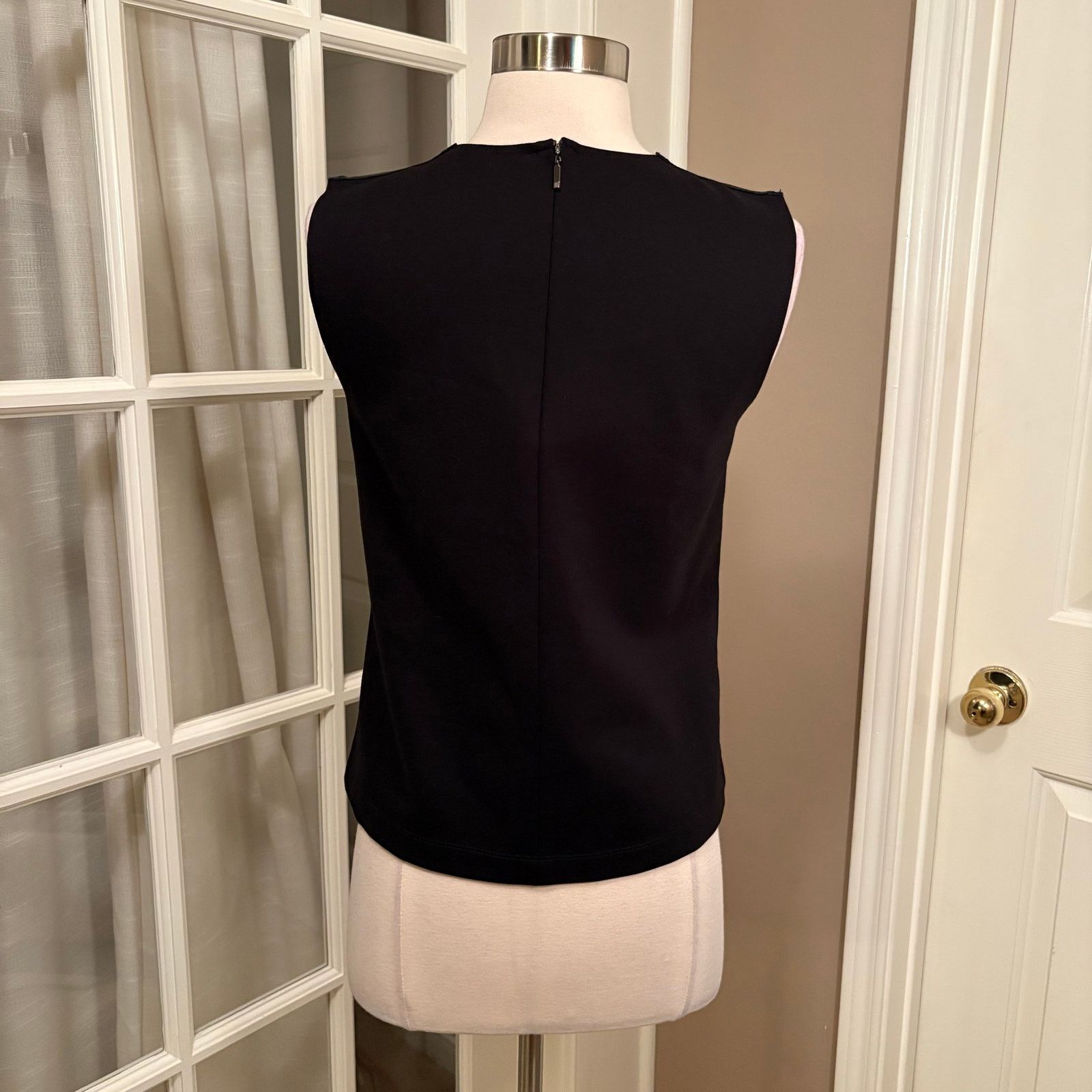 Elie Tahari Elie Tahari Kai Black Lamb Leather Sleeveless Top XS NWT Size XS / US 0-2 / IT 36-38 - 2 Thumbnail
