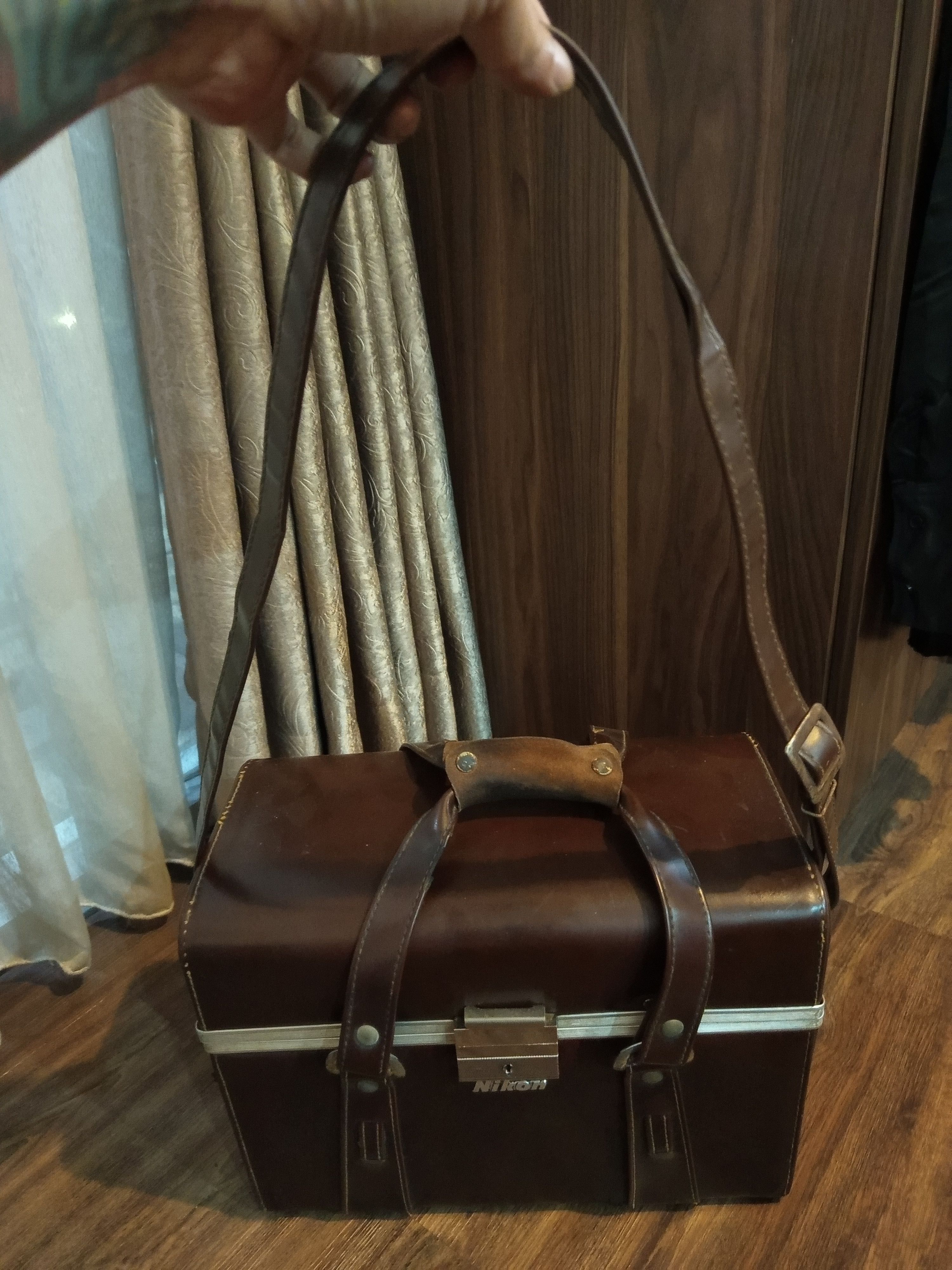Nikon 1960s Nikon Leather Camera Case Size ONE SIZE - 2 Thumbnail