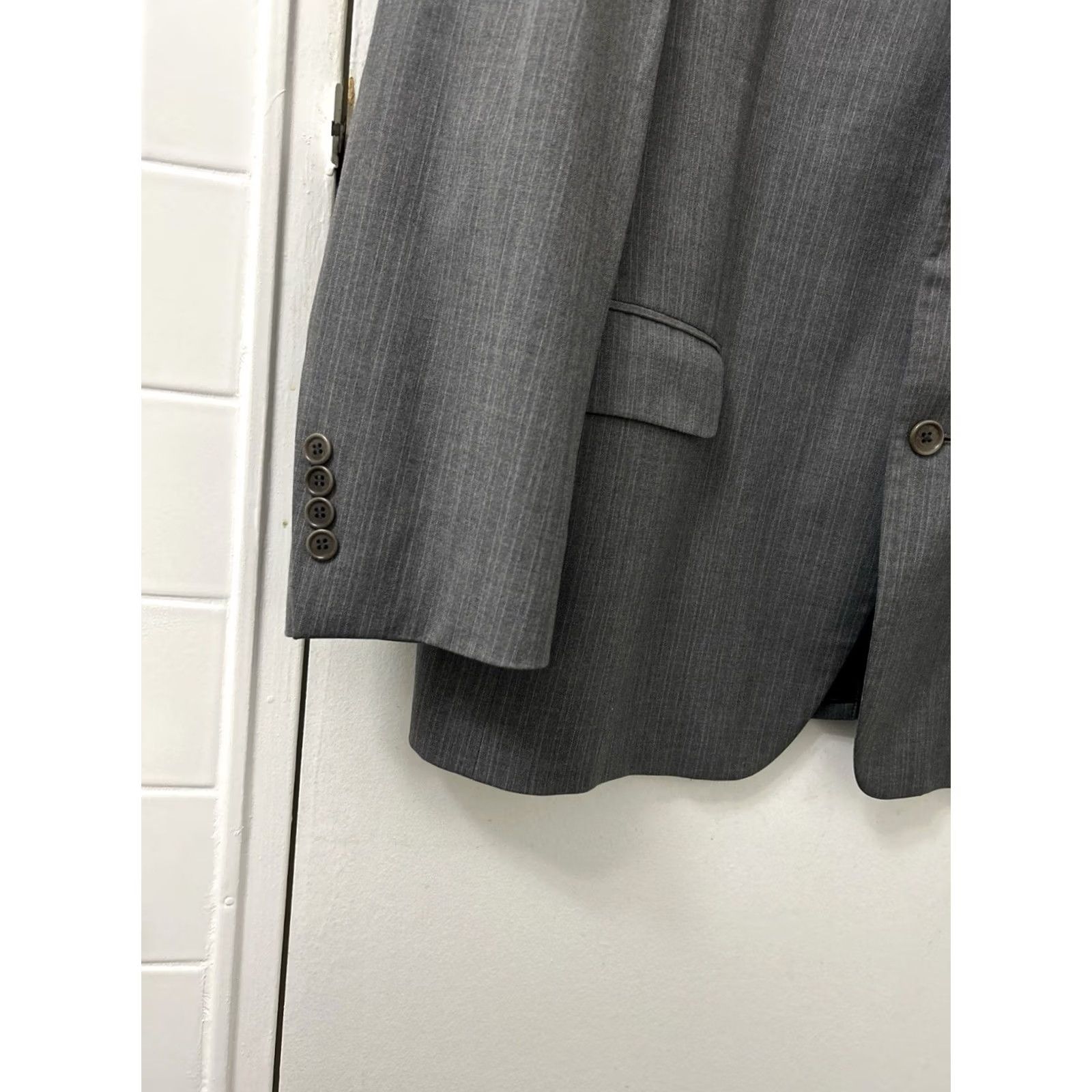 Brooks Brothers Brooks Brothers Blazer Jacket Mens 44/39 Gray Pinstripe 100% Wool Made in Italy - Classic Business Suit Size 44R - 5 Thumbnail