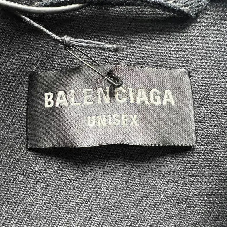 Balenciaga Balenciaga Double B Graffiti Denim Jacket. Size US XS / EU 42 / 0 - 3 Thumbnail
