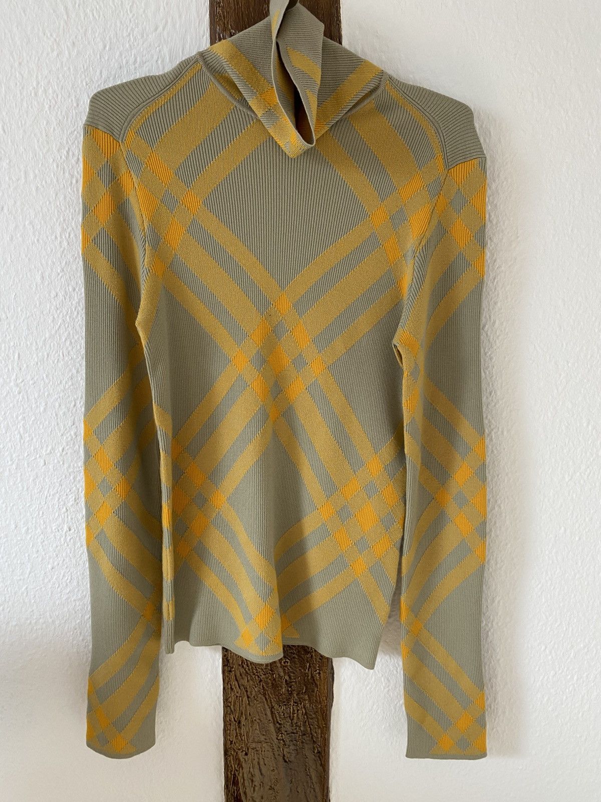 Burberry Burberry Fine Knitted Sweatshirt With Check-Pattern Size US S / EU 44-46 / 1 - 1 Thumbnail