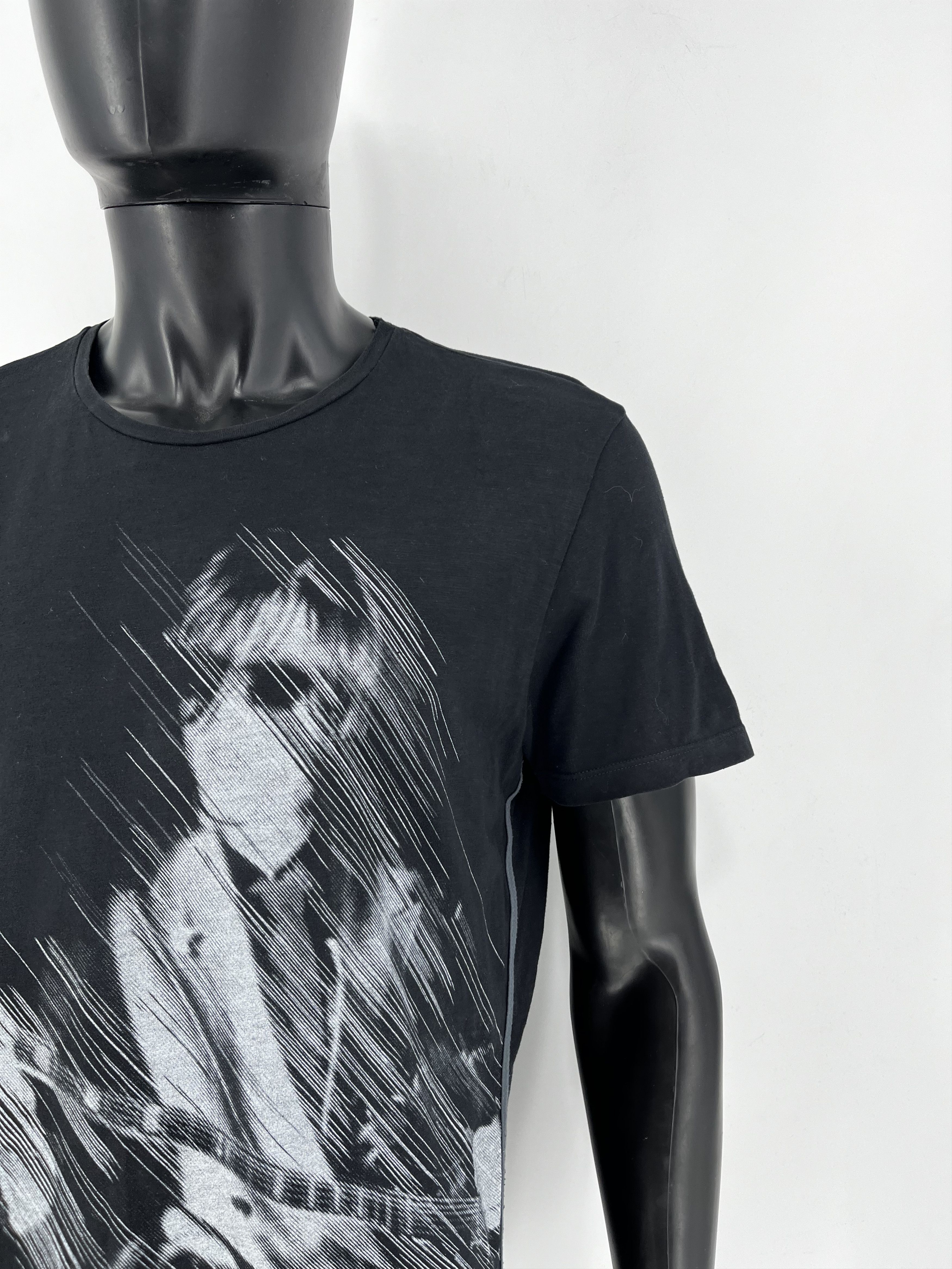 Band Tees Vintage Y2K SISLEY BLACK T-Shirts Size US L / EU 52-54 / 3 - 6 Thumbnail