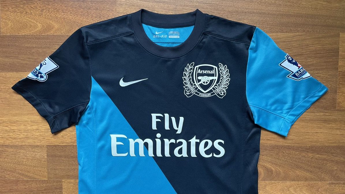 Nike × Vintage ARSENAL NIKE 2011/2012 FOOTBALL AWAY JERSEY #10 VAN PERSIE Size US S / EU 44-46 / 1 - 2 Thumbnail