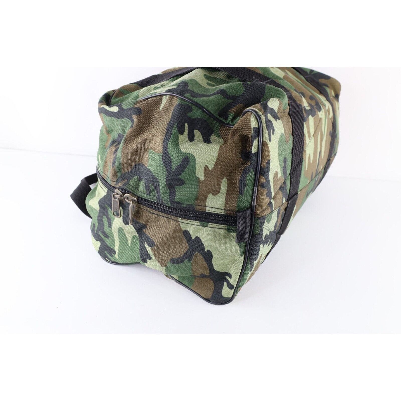 Vintage × Winchester Vintage 90s Winchester Spell Out Camouflage Duffel Bag Size ONE SIZE - 6 Thumbnail