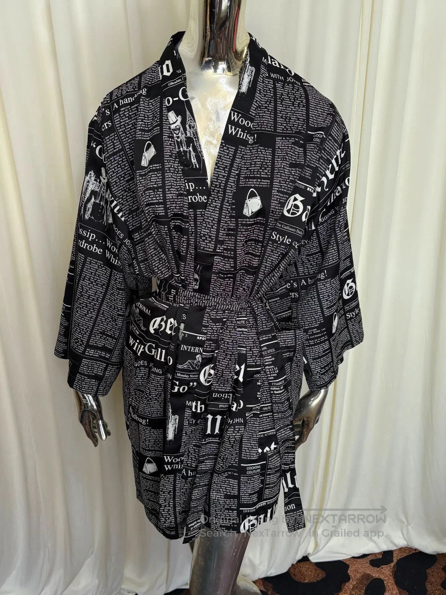 John Galliano Black Newspaper Print Robe with Belt. Size US S / EU 44-46 / 1 - 2 Thumbnail