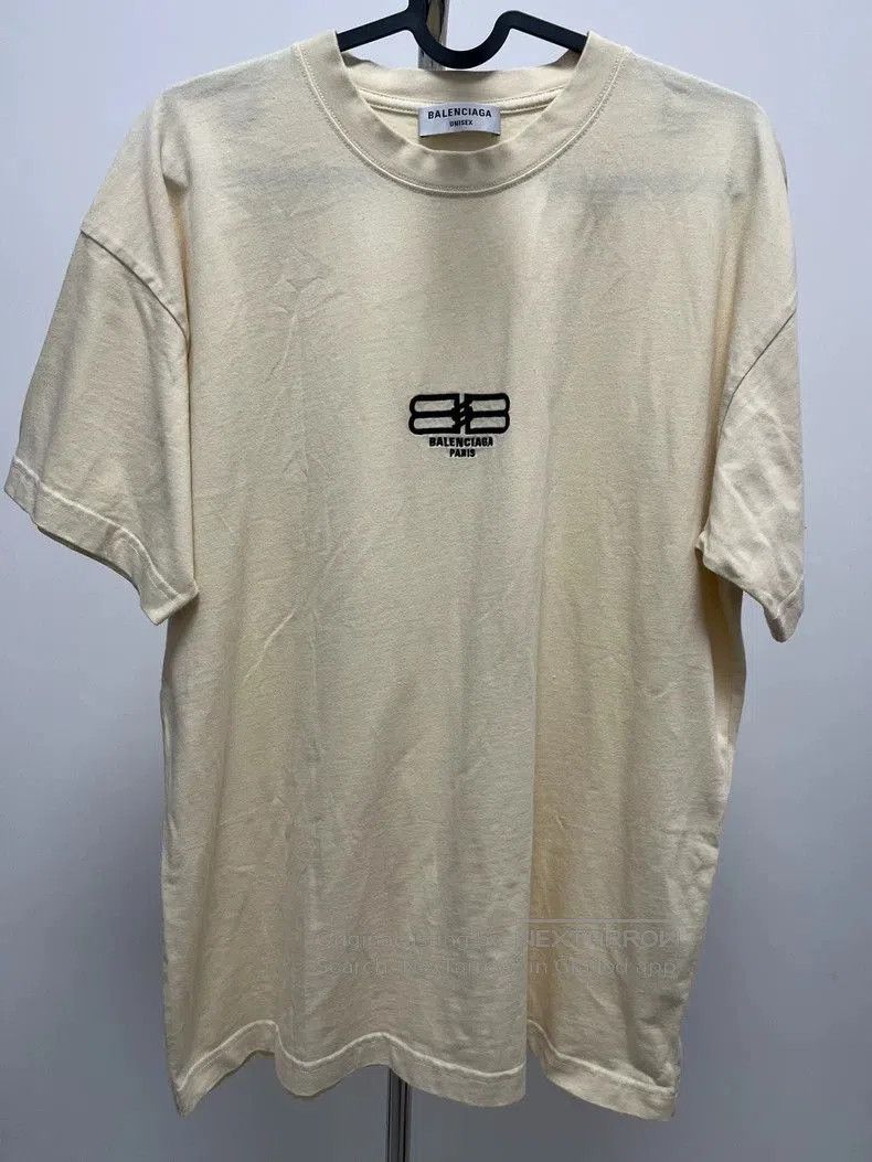 Balenciaga Balenciaga Beige BB Logo Short Sleeve Tee. Size US M / EU 48-50 / 2 - 1 Thumbnail