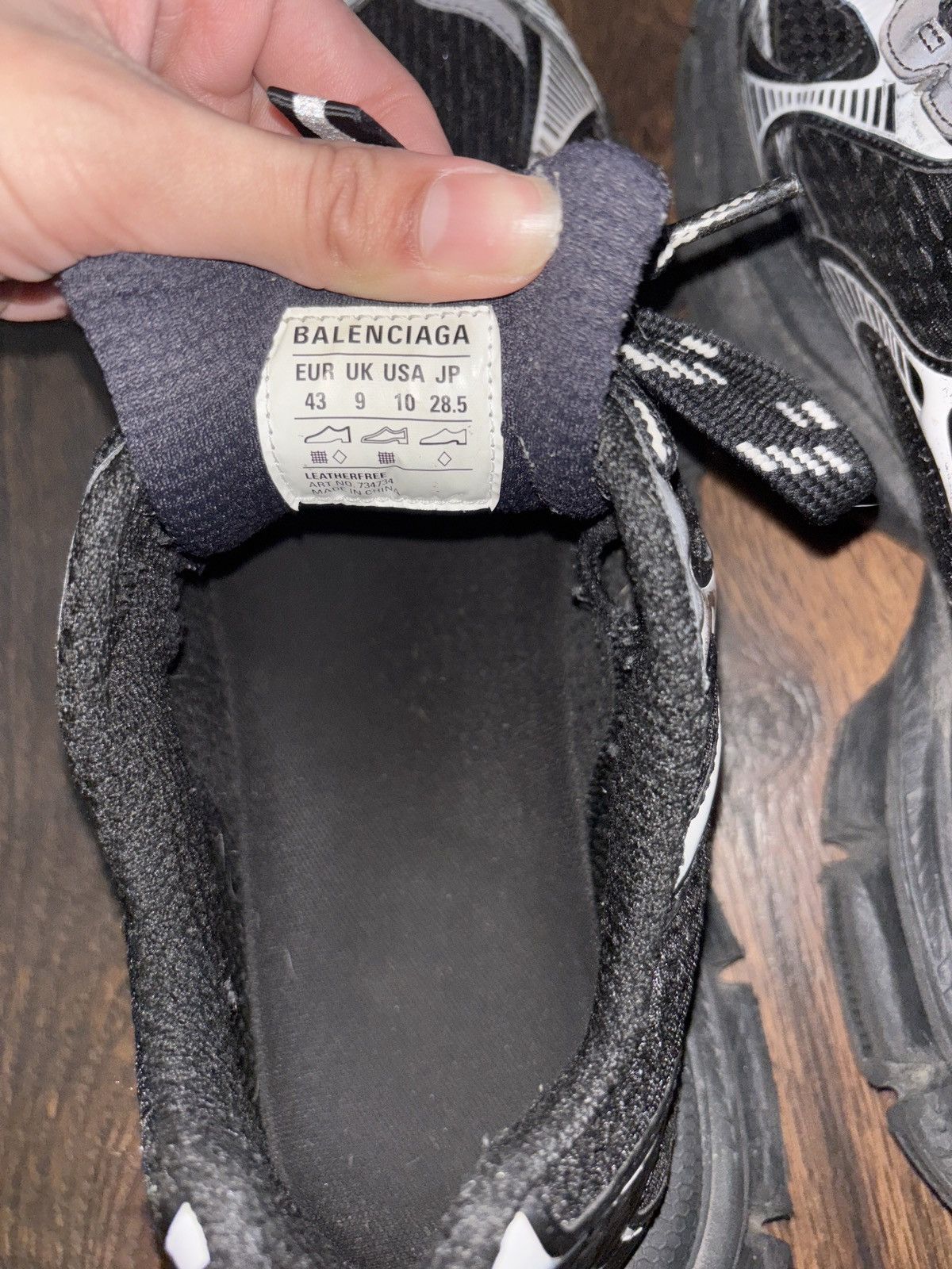 Balenciaga Balenciaga 3xl Size US 10 / EU 43 - 1 Thumbnail