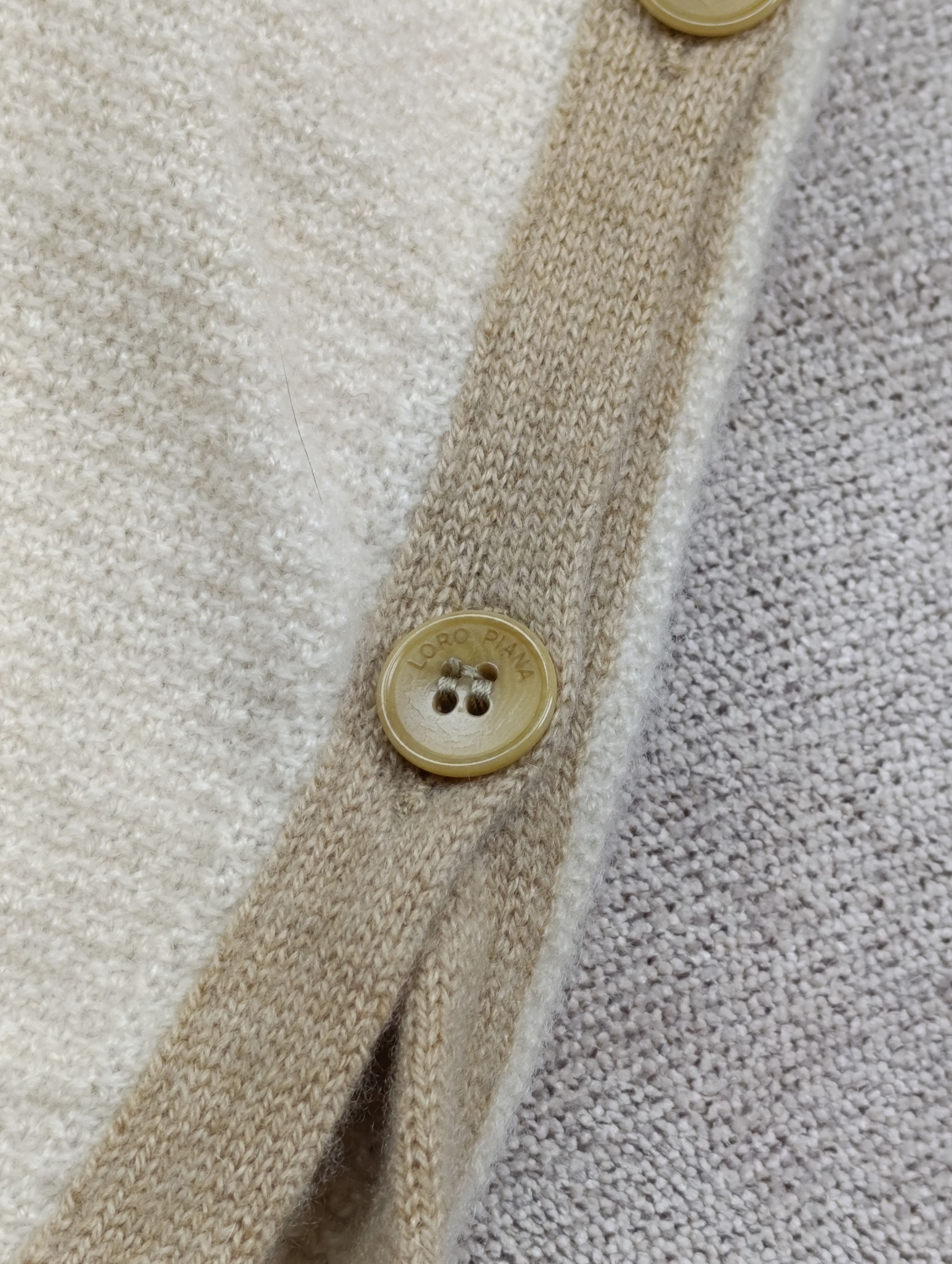 Loro Piana LORO PIANA BABY CASHMERE WOMENS PULLOVER SWEATER Size L / US 10 / IT 46 - 6 Thumbnail