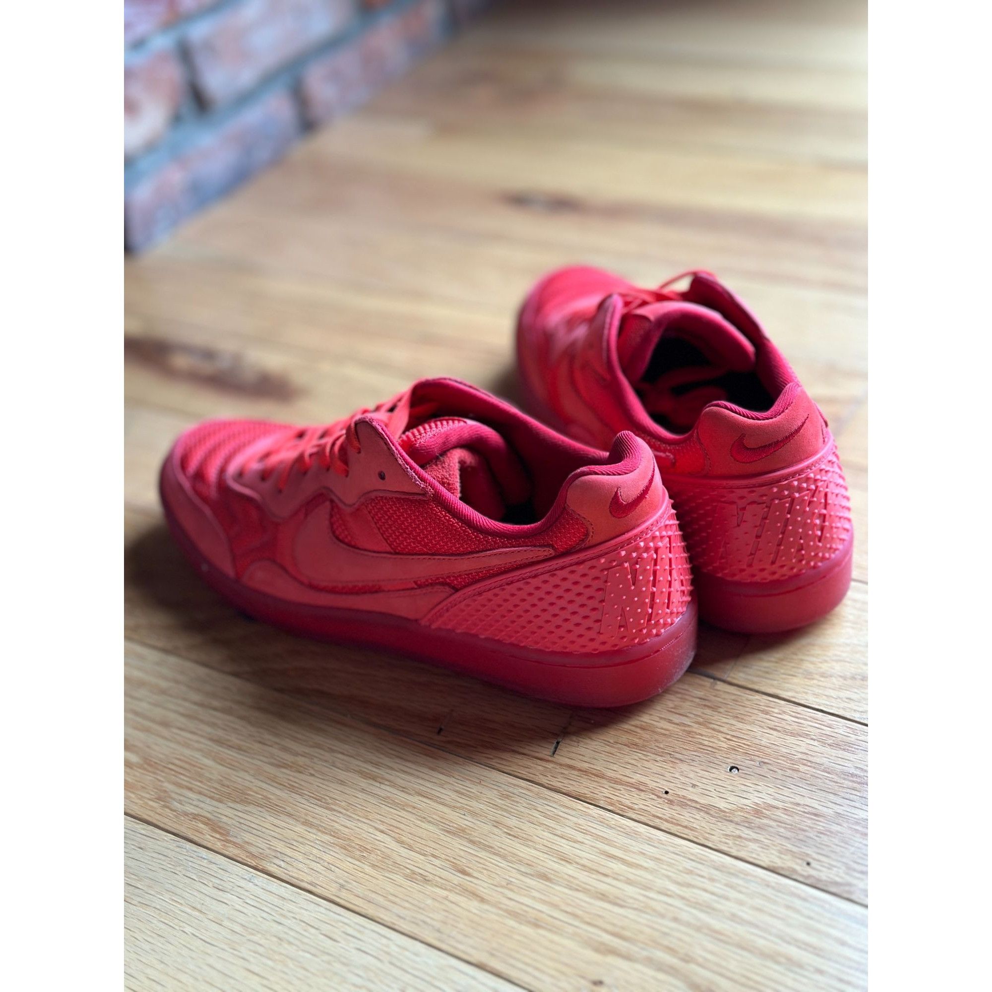 Nike MENS NIKE NSW TIEMPO ´94 DLX QS 779519-600 NO4 SIZE 10 US Size US 10 / EU 43 - 5 Thumbnail