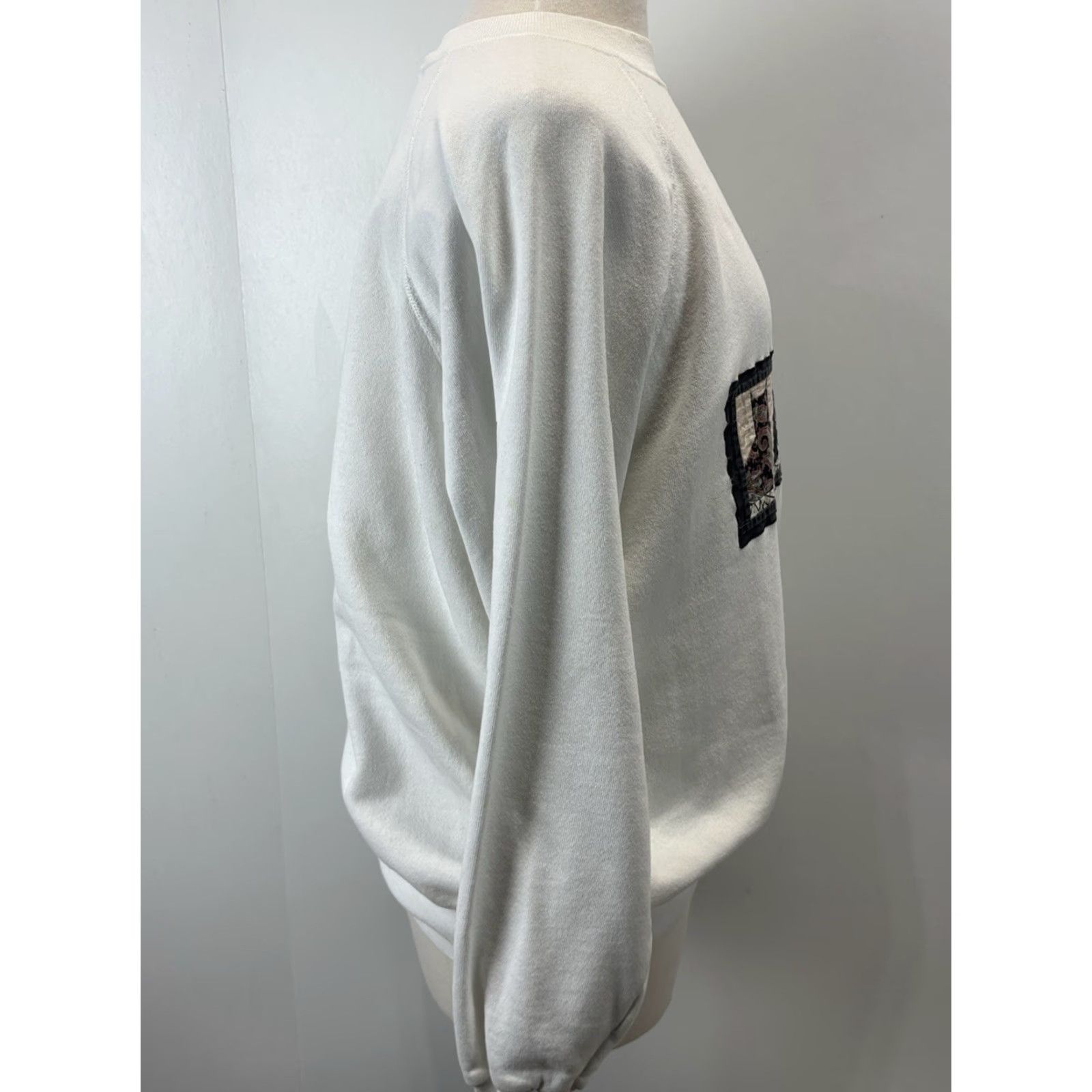 Hanes Vtg Hanes Cat Quilted Sweatshirt Sz X-Large White Granny Core Kitschy 90s Size XL / US 12-14 / IT 48-50 - 4 Thumbnail