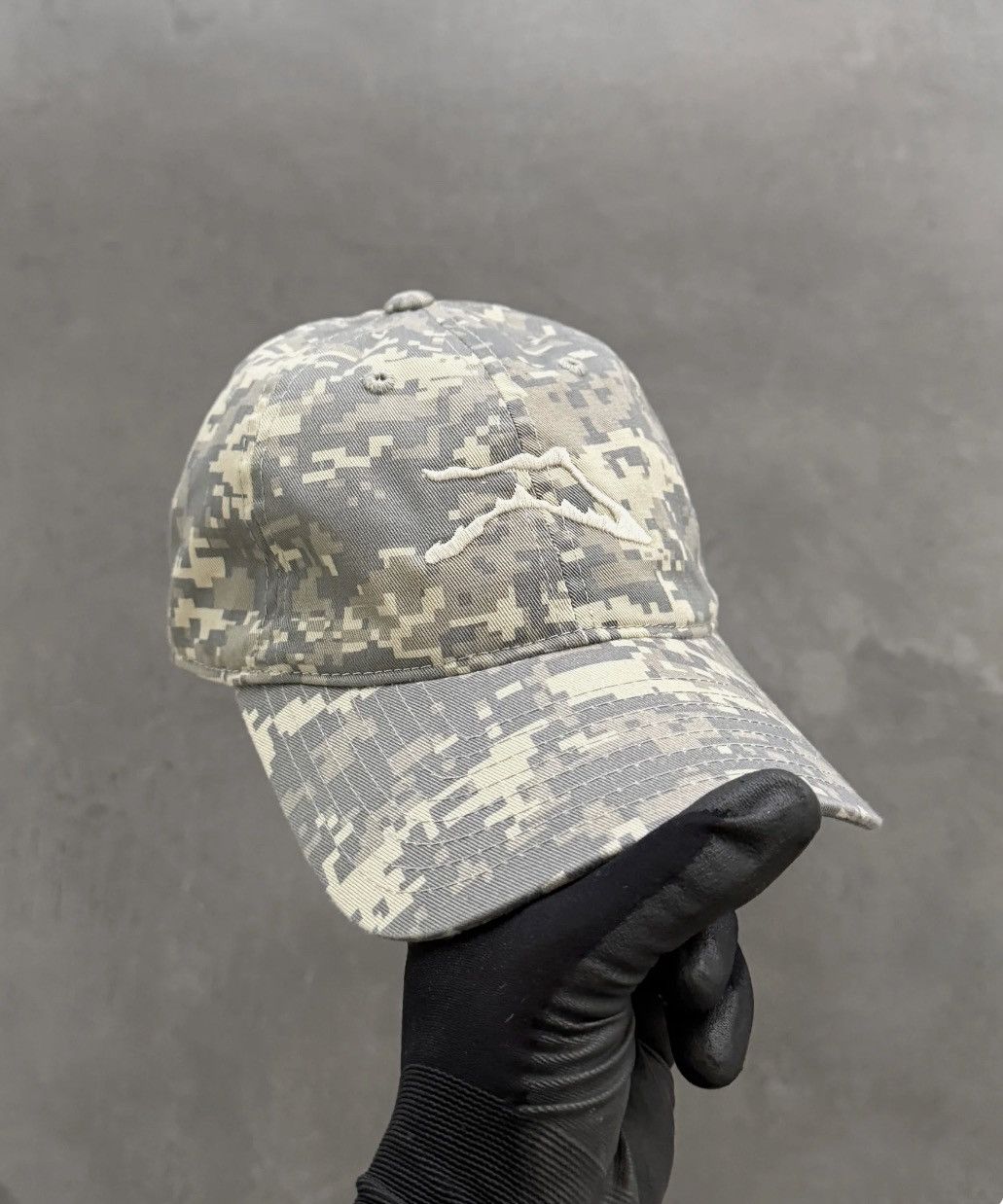 Akimbo Club Clothing: Curated Shirts, Jeans, Shoes & More | Grailed