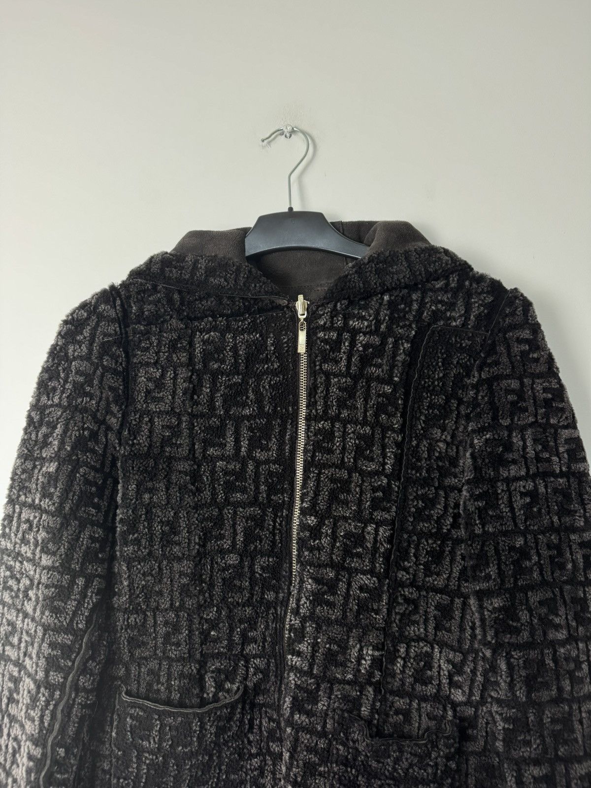 Fendi Fendi Reversible FF Monogram Shearling Hoodie Jacket Size M / US 6-8 / IT 42-44 - 3 Thumbnail
