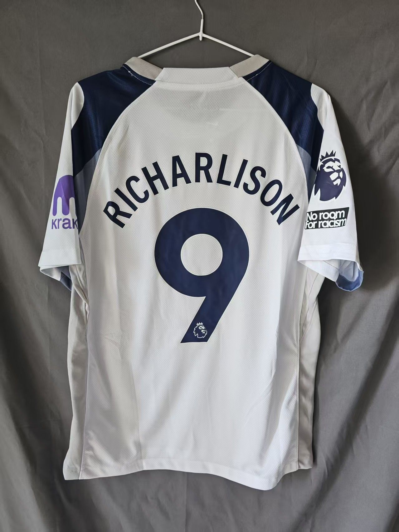 Other 2025 2026 Tottenham Hotspur 9 Richarlison Jersey Size US M / EU 48-50 / 2 - 1 Thumbnail