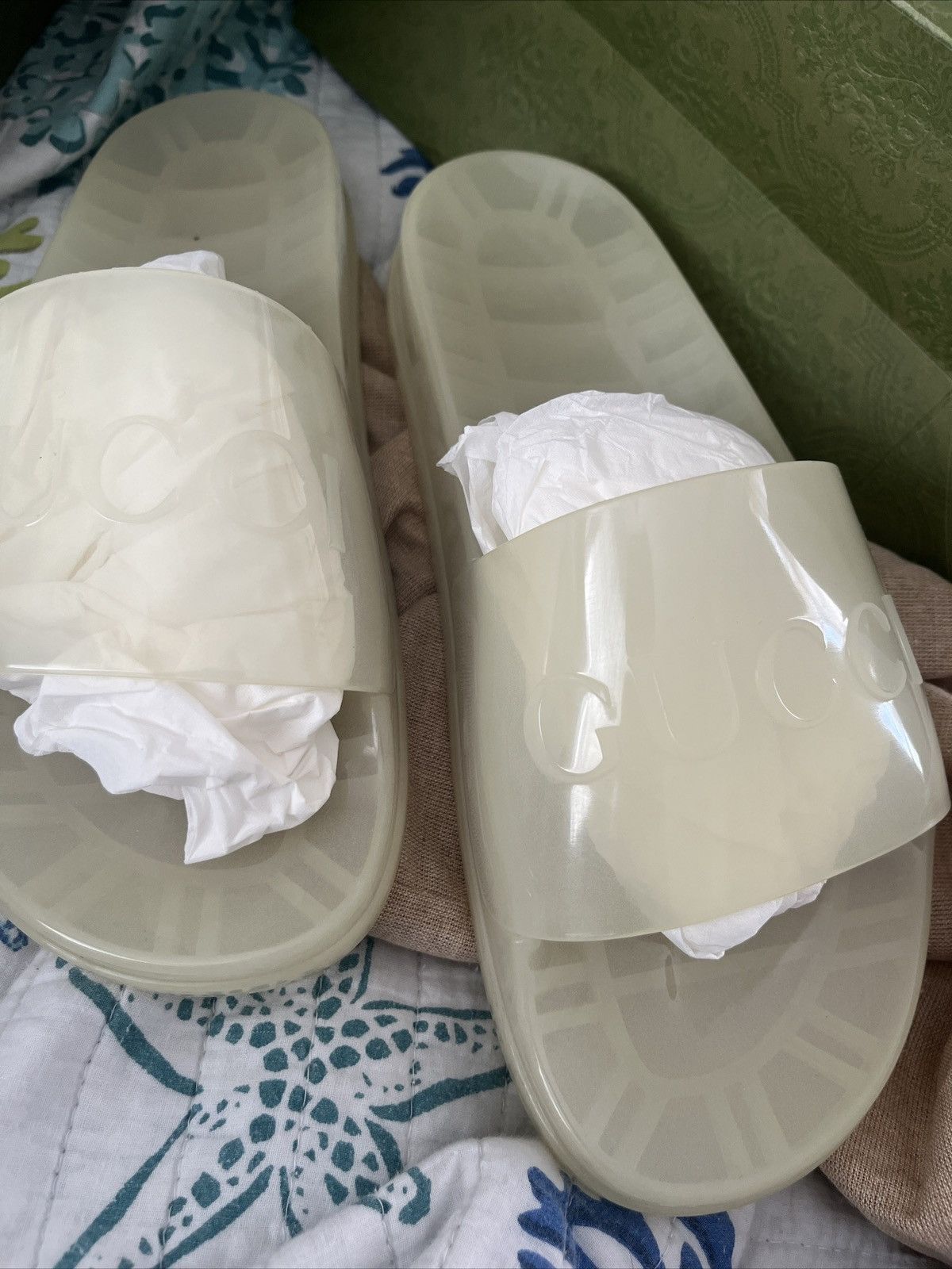 Gucci Gucci Glow in the Dark Slides Sandals Men’s size 9 PREOWNED Size US 9 / EU 42 - 3 Thumbnail