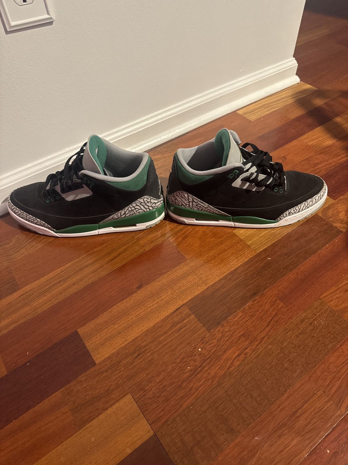 Jordan Brand Jordan 3 Forest Green 11.5 US Size US 11.5 / EU 44-45 - 5 Thumbnail