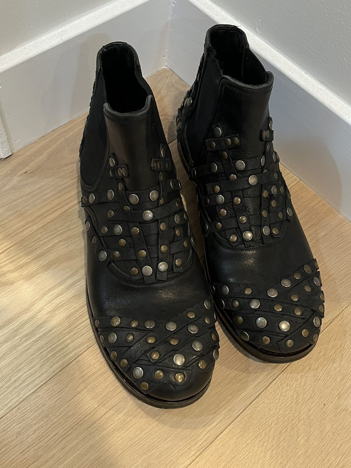 Dolce & Gabbana Studded Leather Ankle Boots. 8 Size US 8 / EU 41 - 10 Thumbnail