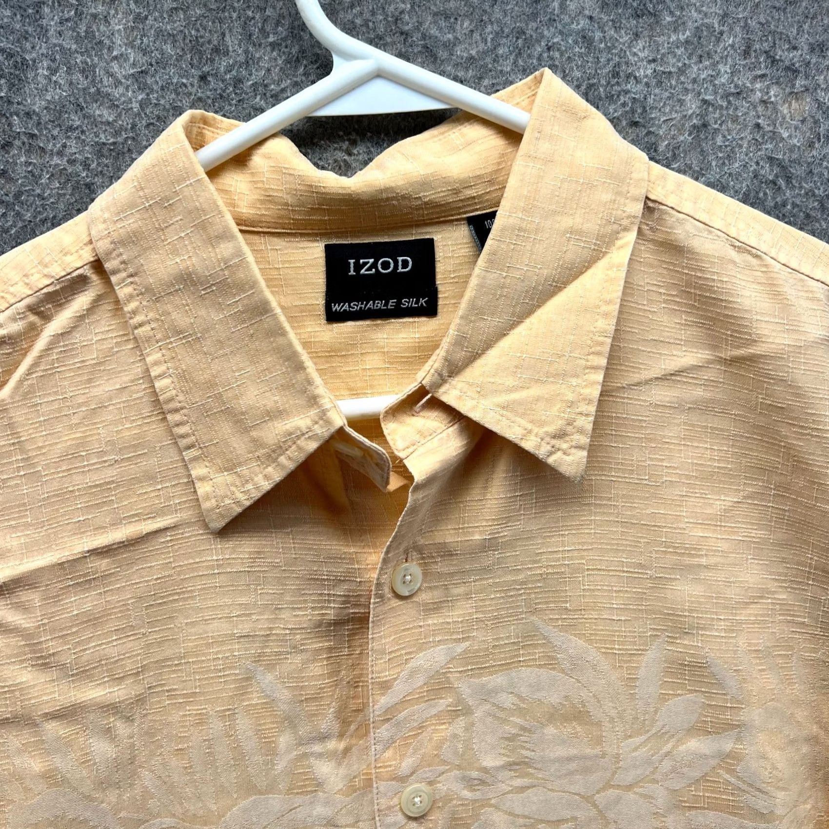 Izod VINTAGE Izod Shirt Men Large Yellow Button-Down Floral Silk Hawaiian Short Sleeve Shirt Mens L Yellow Floral Silk Hawaiian Button-Down - Size US L / EU 52-54 / 3 - 5 Thumbnail
