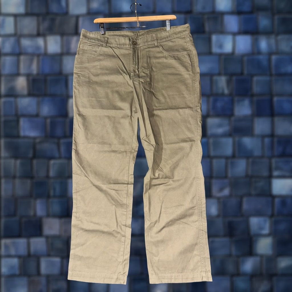 Vintage Columbia Pants Mens 40 Regular Fit Khaki Cotton Flat Front 5 Pockets Straight Brown Size US 40 / EU 56 - 1 Thumbnail