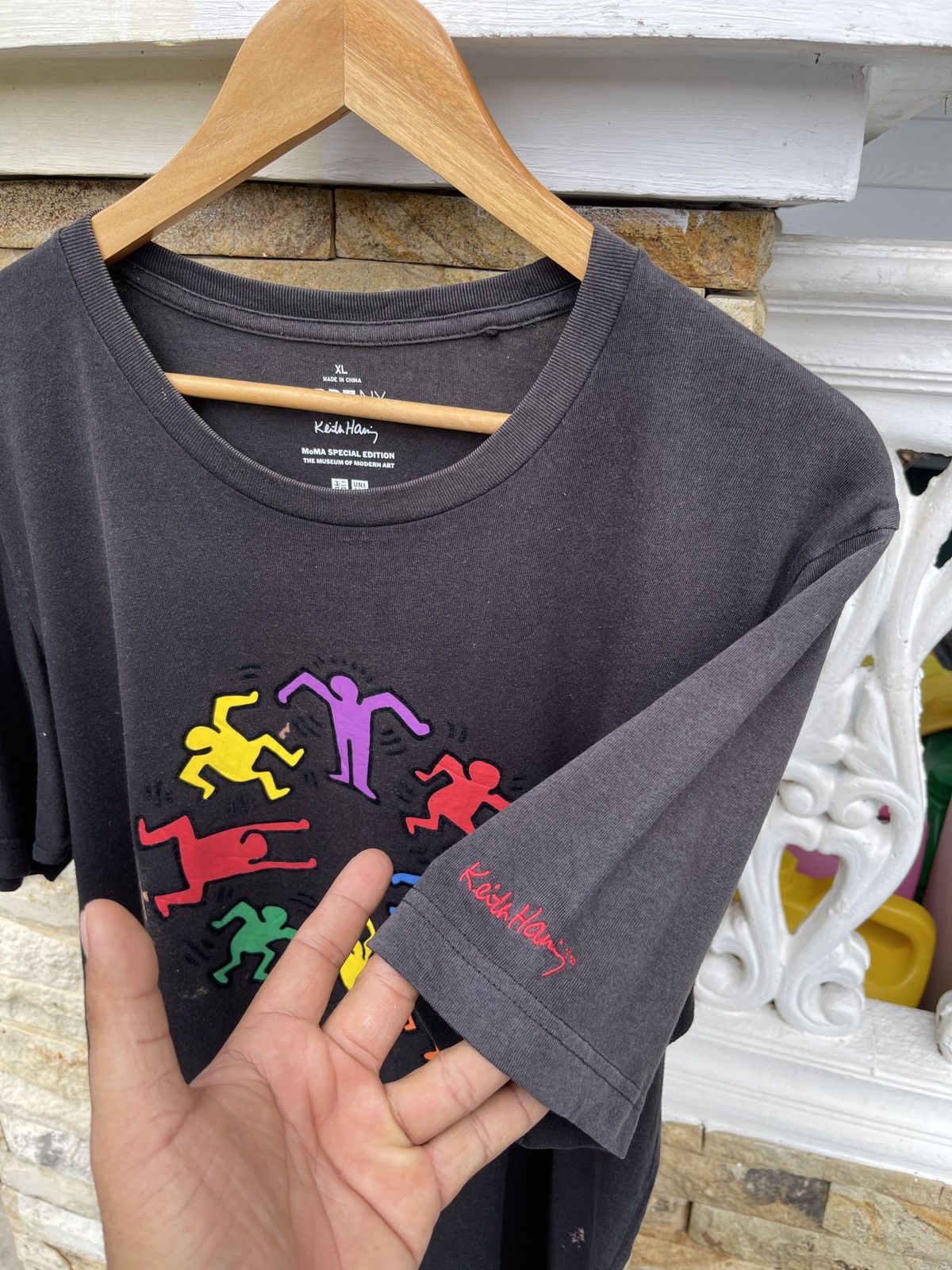 Keith Haring Last Drop🔥Rare🔥SUN FADED Keith Haring x Museum Of Arts Tee Size US XL / EU 56 / 4 - 5 Thumbnail