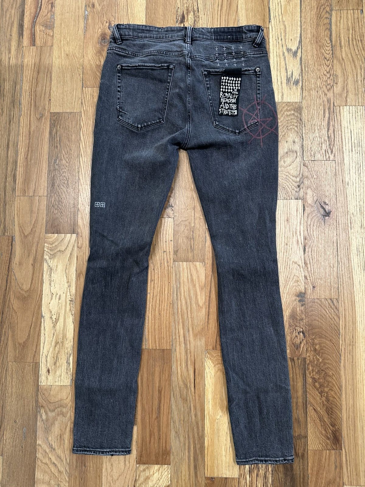 Ksubi Ksubi Red Knee Spell Faded Black Denim Jeans Size 33 Size US 33 - 2 Thumbnail