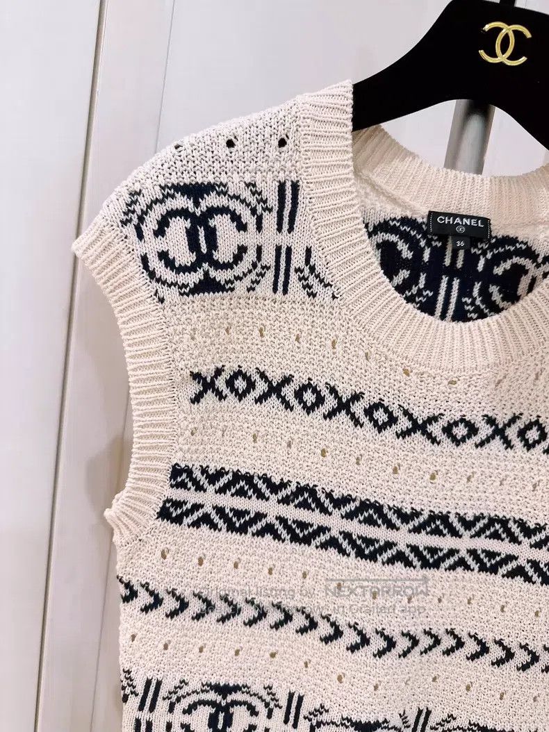 Chanel Chanel Large logo knitted dress Size XS / US 0-2 / IT 36-38 - 3 Thumbnail