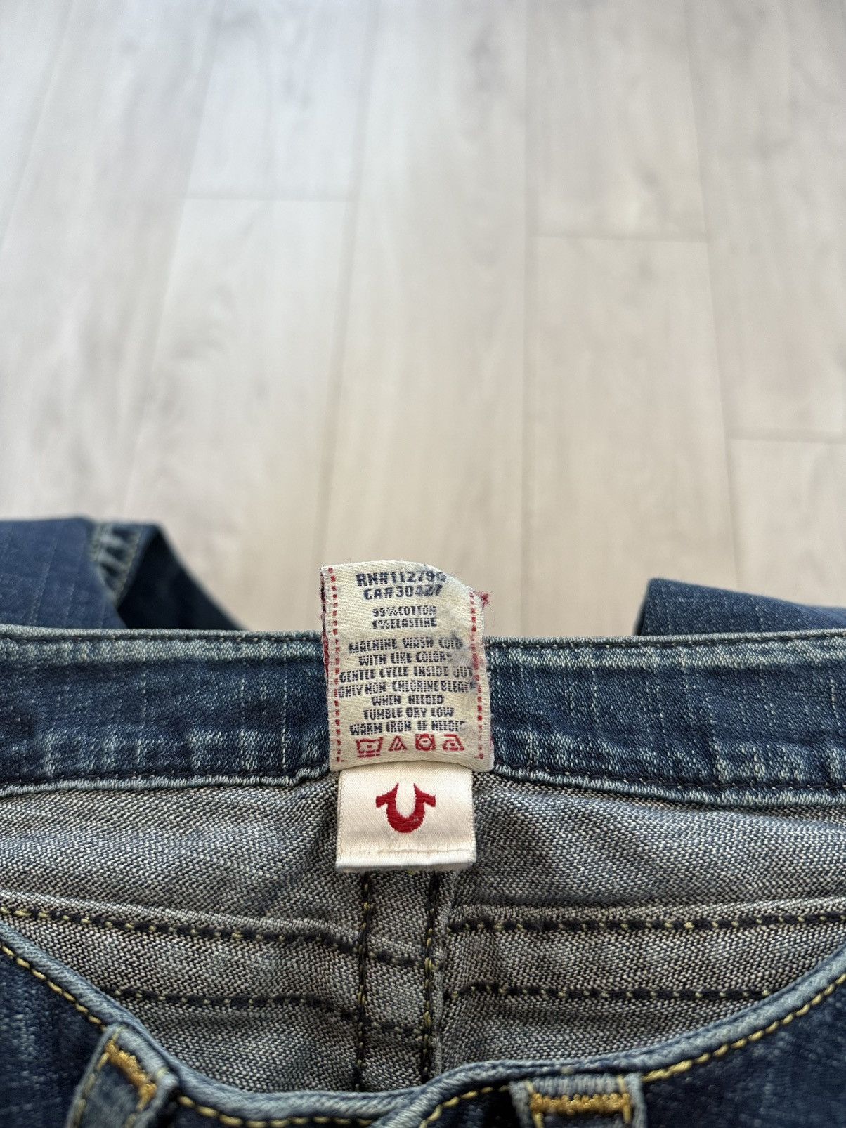 True Religion True Religion Rainbow Joey Washed Flared Bootcut Denim Jeans Size 27" / US 4 / IT 40 - 10 Thumbnail