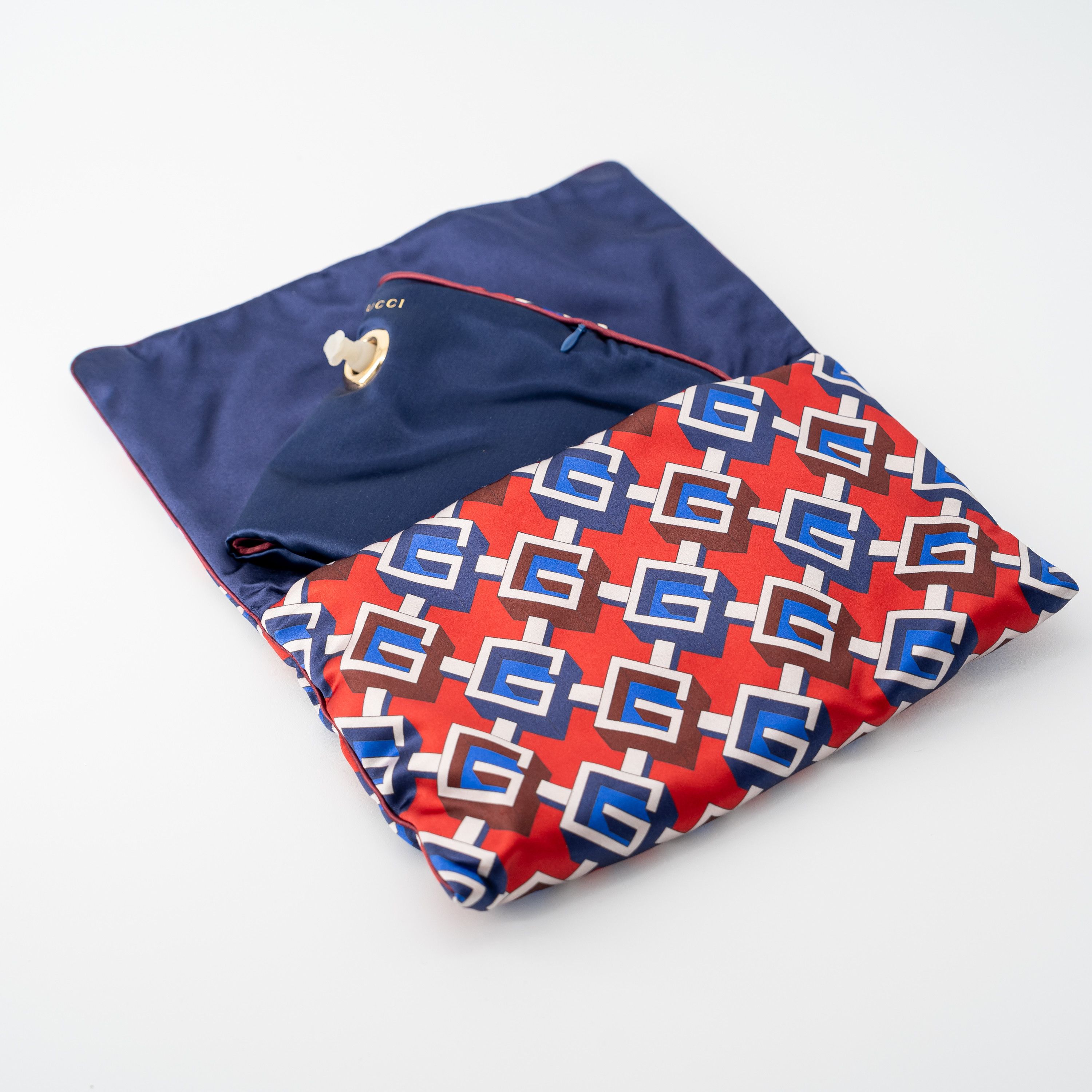 Gucci Gucci Travel Inflatable Neck Pillow Geometric G Red Blue Size ONE SIZE - 5 Thumbnail
