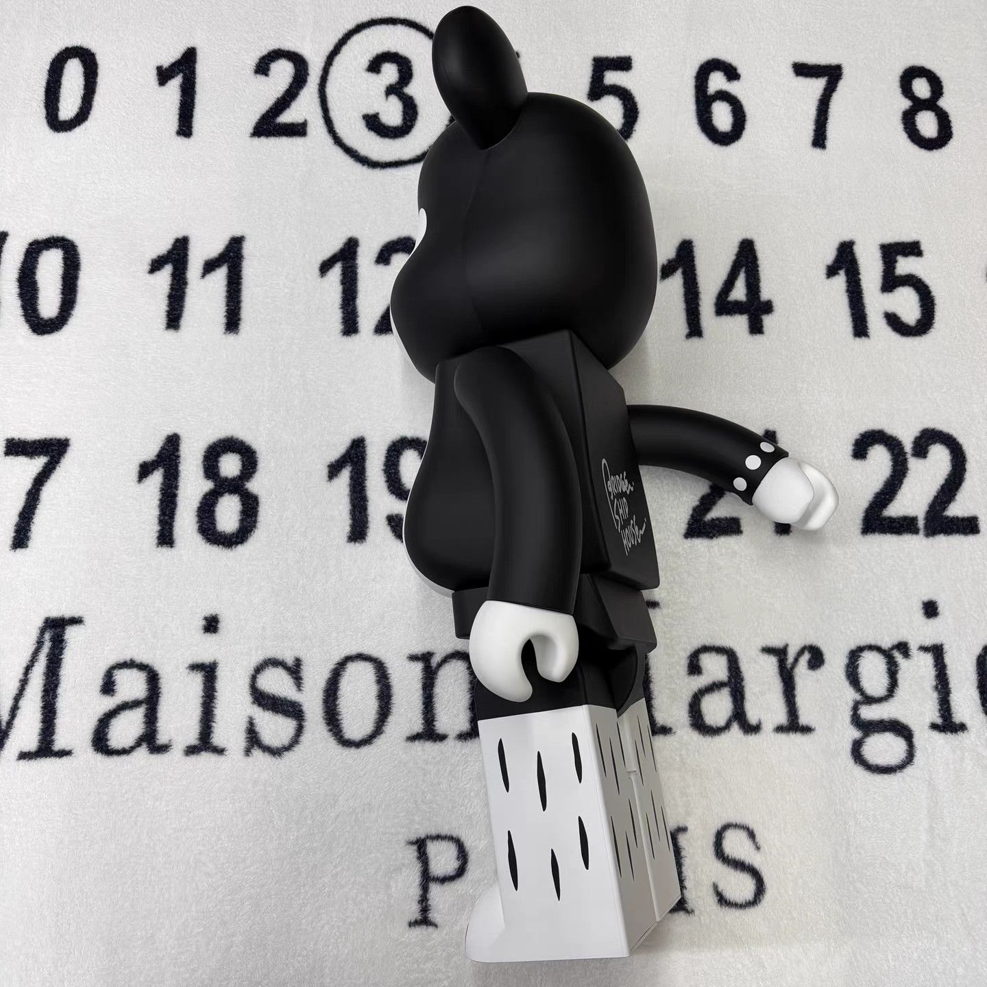 Medicom Toy BE@RBRICK Matthew Black & White Four Eyes K15 Size ONE SIZE - 2 Thumbnail