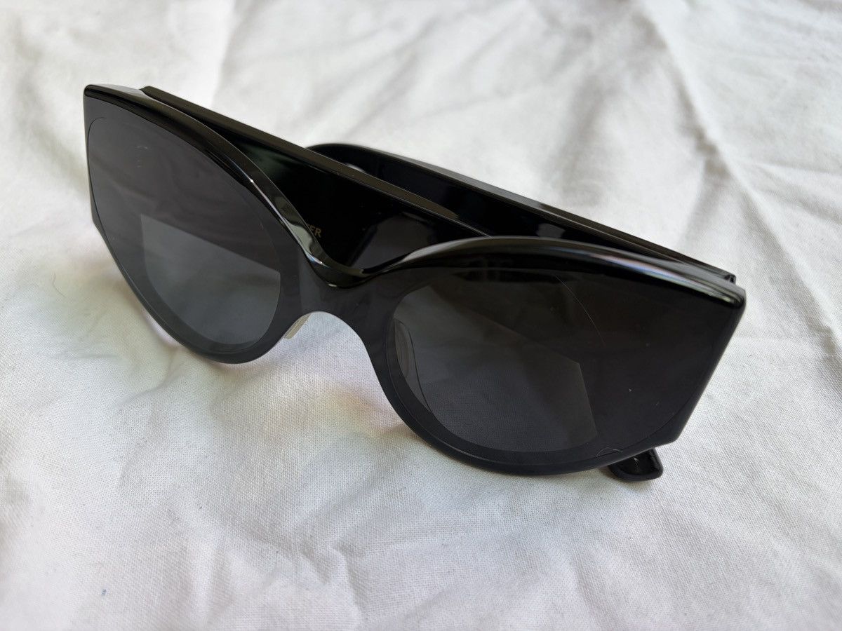 Gentle Monster × Moncler Genius Moncler Gentle Monster Swipe LCD Sunglasses Unisex Size ONE SIZE - 9 Thumbnail