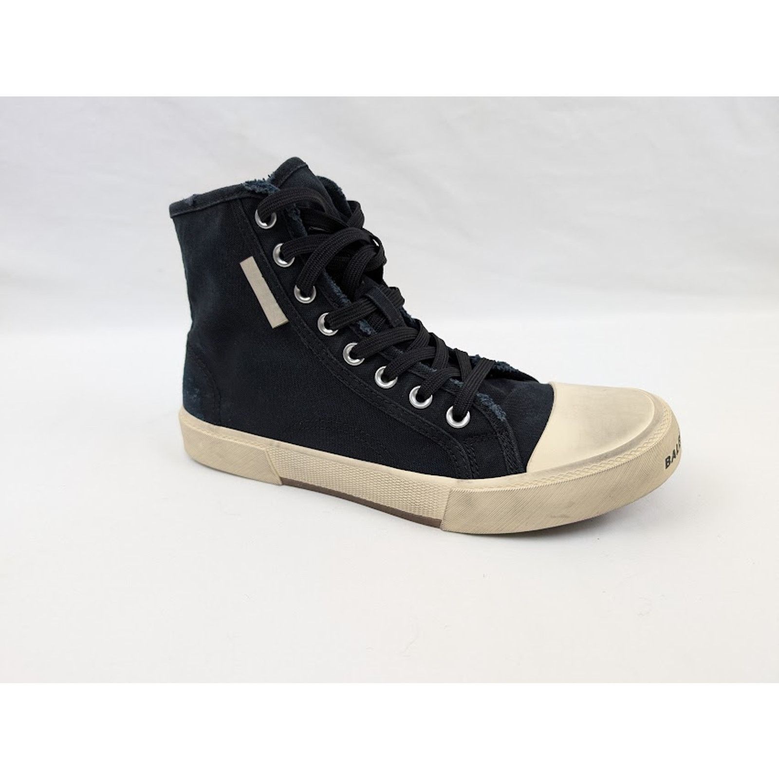 Balenciaga o1rshd1 Q:2 / Paris High-Top Sneakers in Black/White Size US 13 / EU 46 - 1 Thumbnail