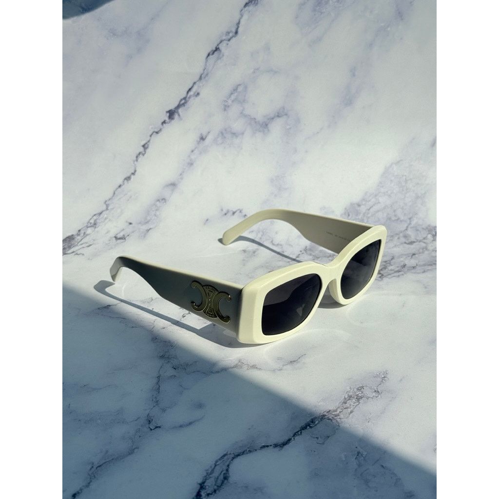 Celine NEW Celine CL40282U Triomphe XL White Gold Sunglasses Size ONE SIZE - 8 Thumbnail