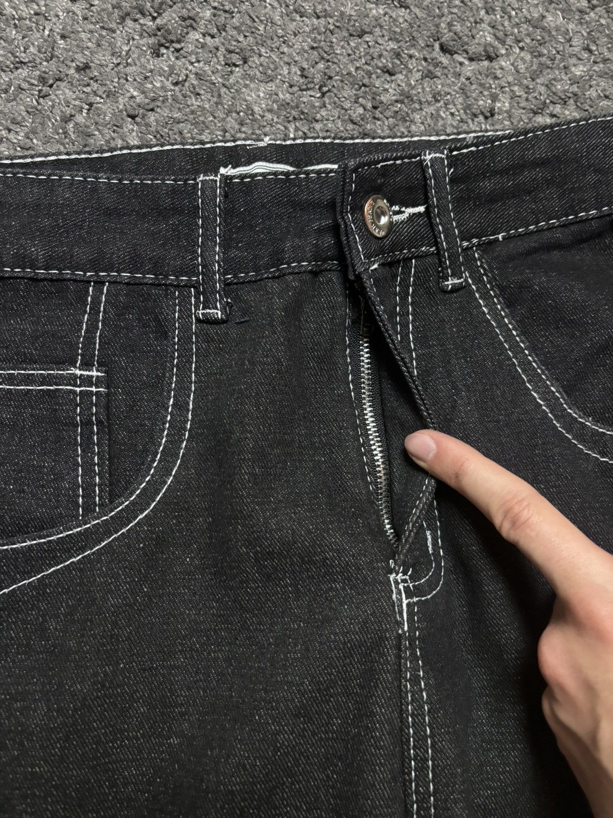 Jean × Vintage Vintage rare tribal medieval blazon sword black baggy jeans Size US 33 - 17 Thumbnail