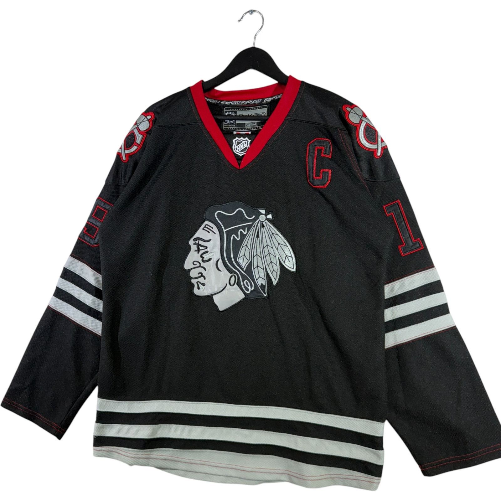 Reebok Vintage Chicago Blackhawks Jonathan Toews #19 NHL Jersey XL Size US XL / EU 56 / 4 - 3 Thumbnail