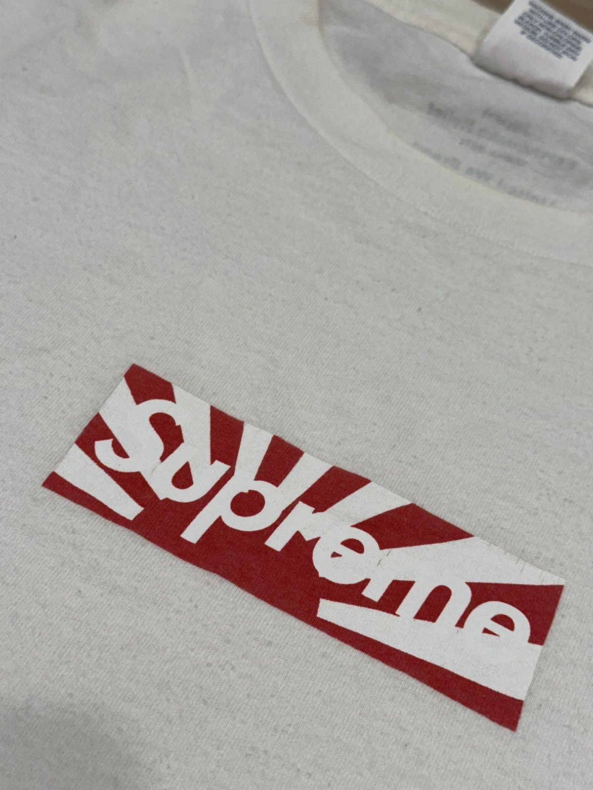 Supreme Supreme 2011 Japan Relief Box Logo Tee Size US L / EU 52-54 / 3 - 2 Thumbnail