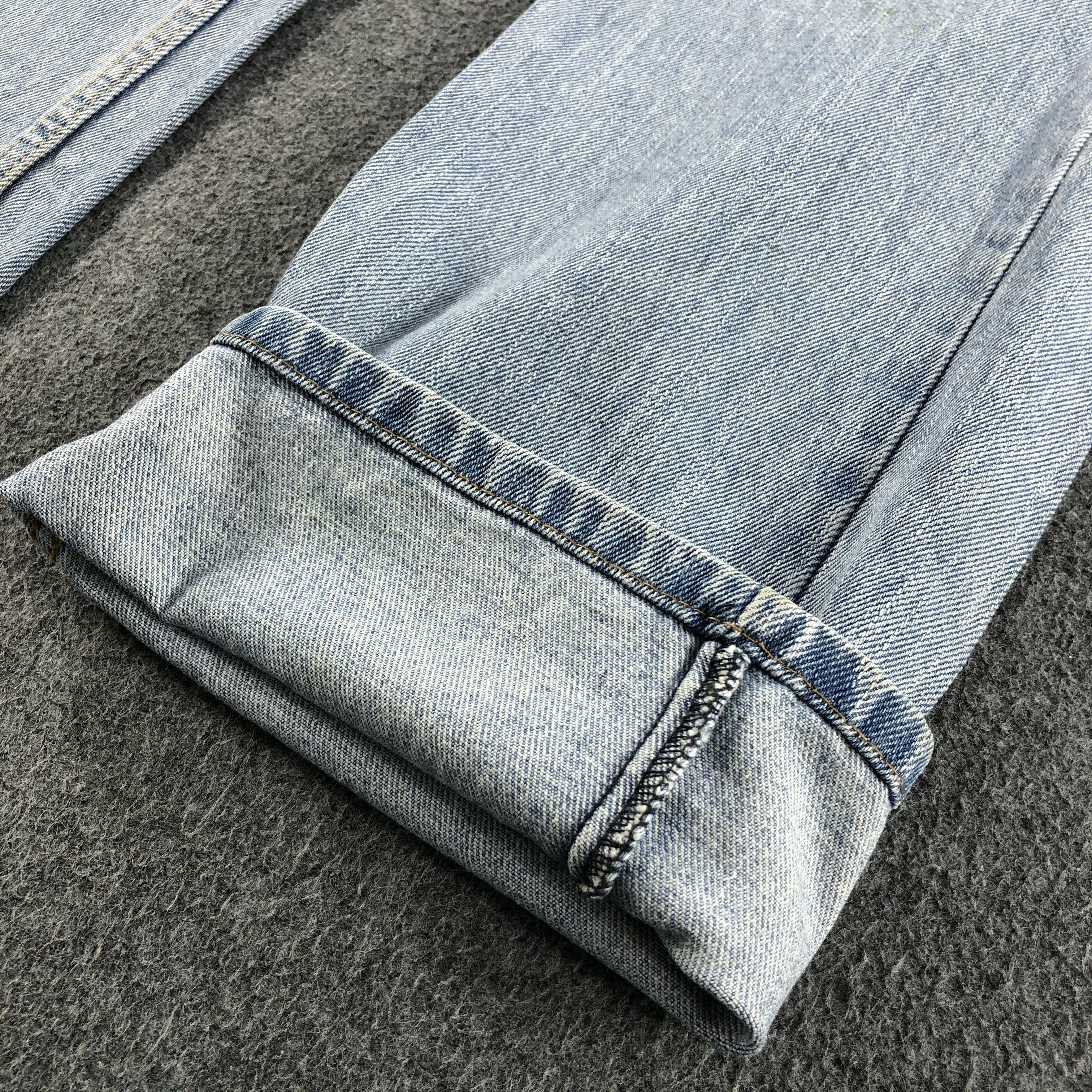 Levi's Vintage Light Wash Levis 505 Jeans-J1265 Size US 35 - 6 Thumbnail