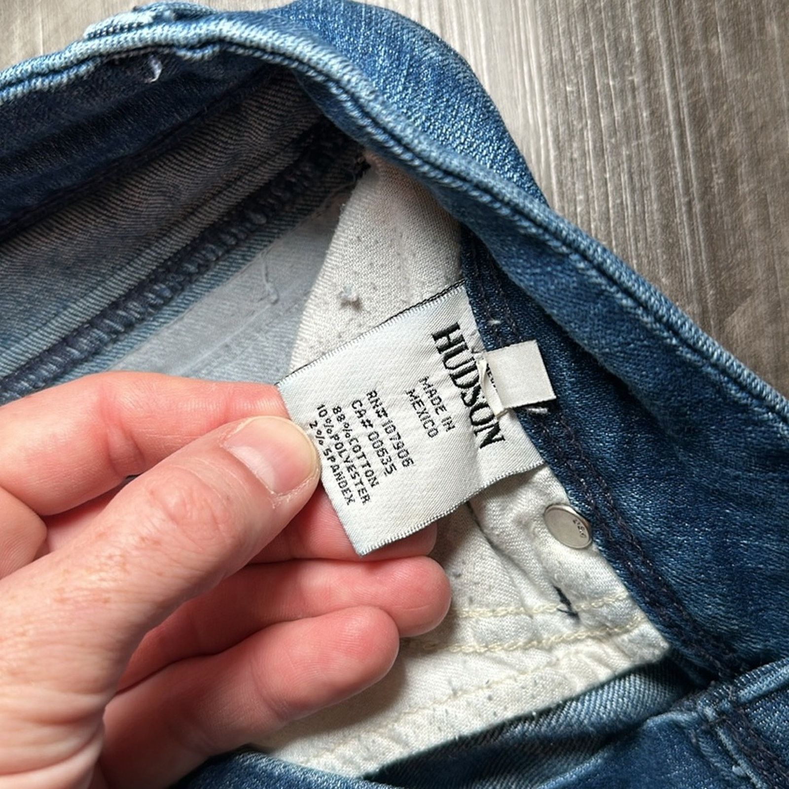 Hudson Hudson Collin Skinny Cut Off Jean Shorts - 24 Size 24" / US 00 / IT 34 - 6 Thumbnail